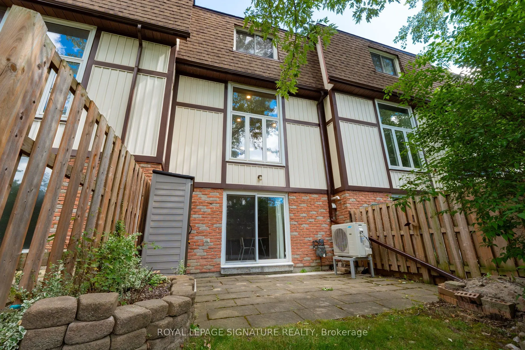 10 Thatcher's Mill Way, #05