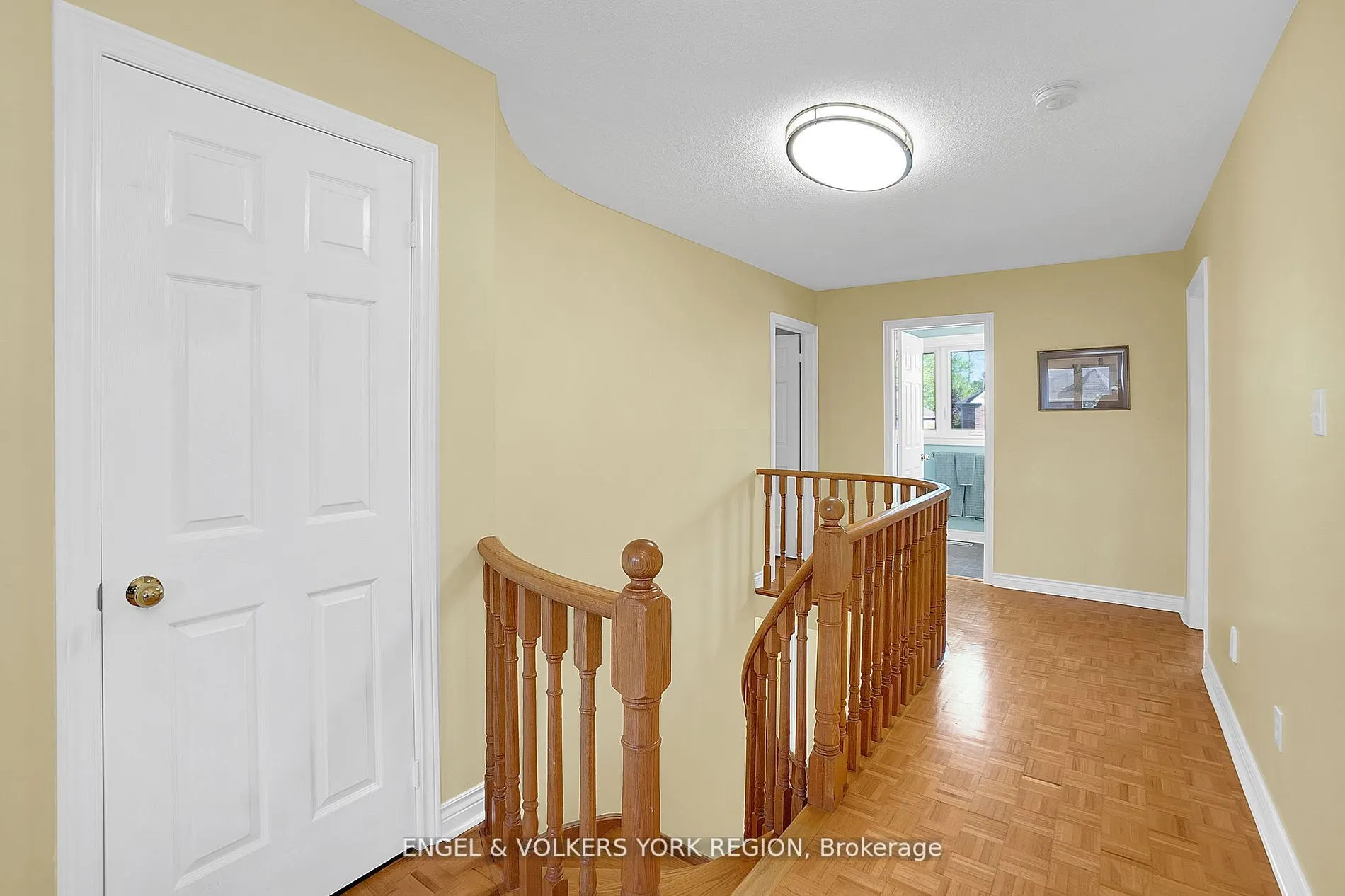 24 Timber Valley Avenue