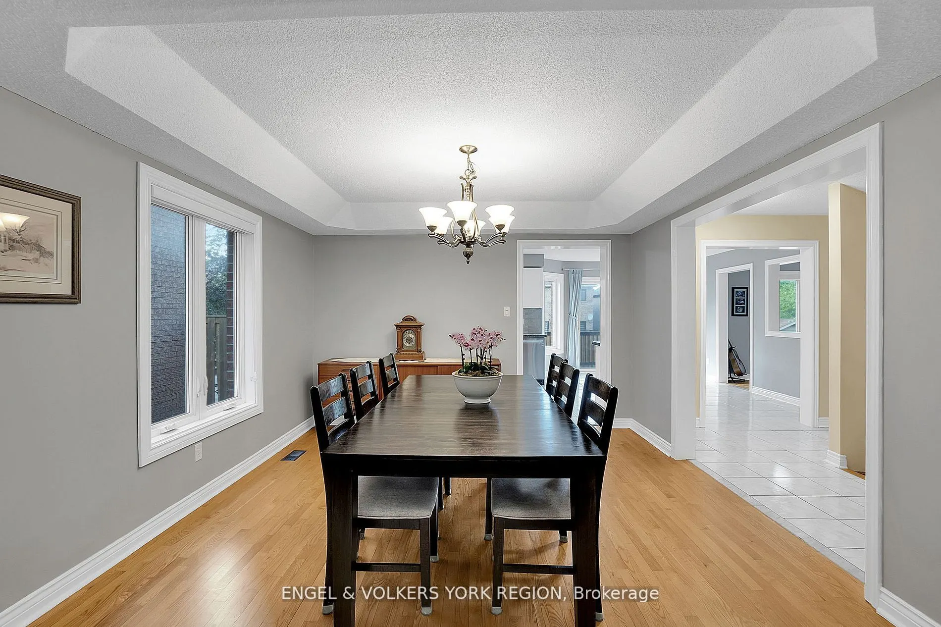24 Timber Valley Avenue