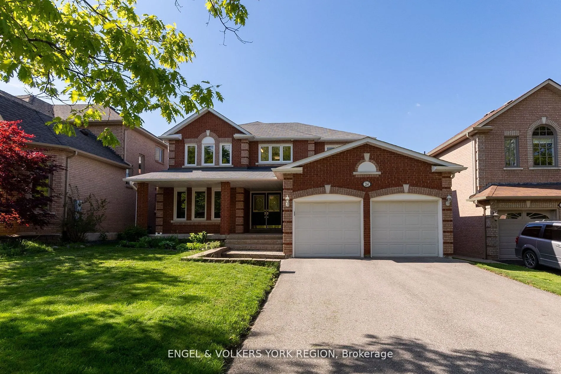 24 Timber Valley Avenue