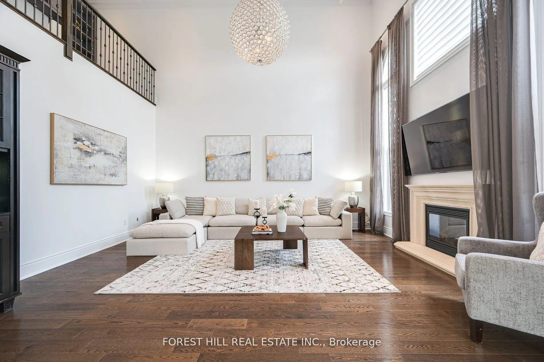 101 Glenheron Crescent