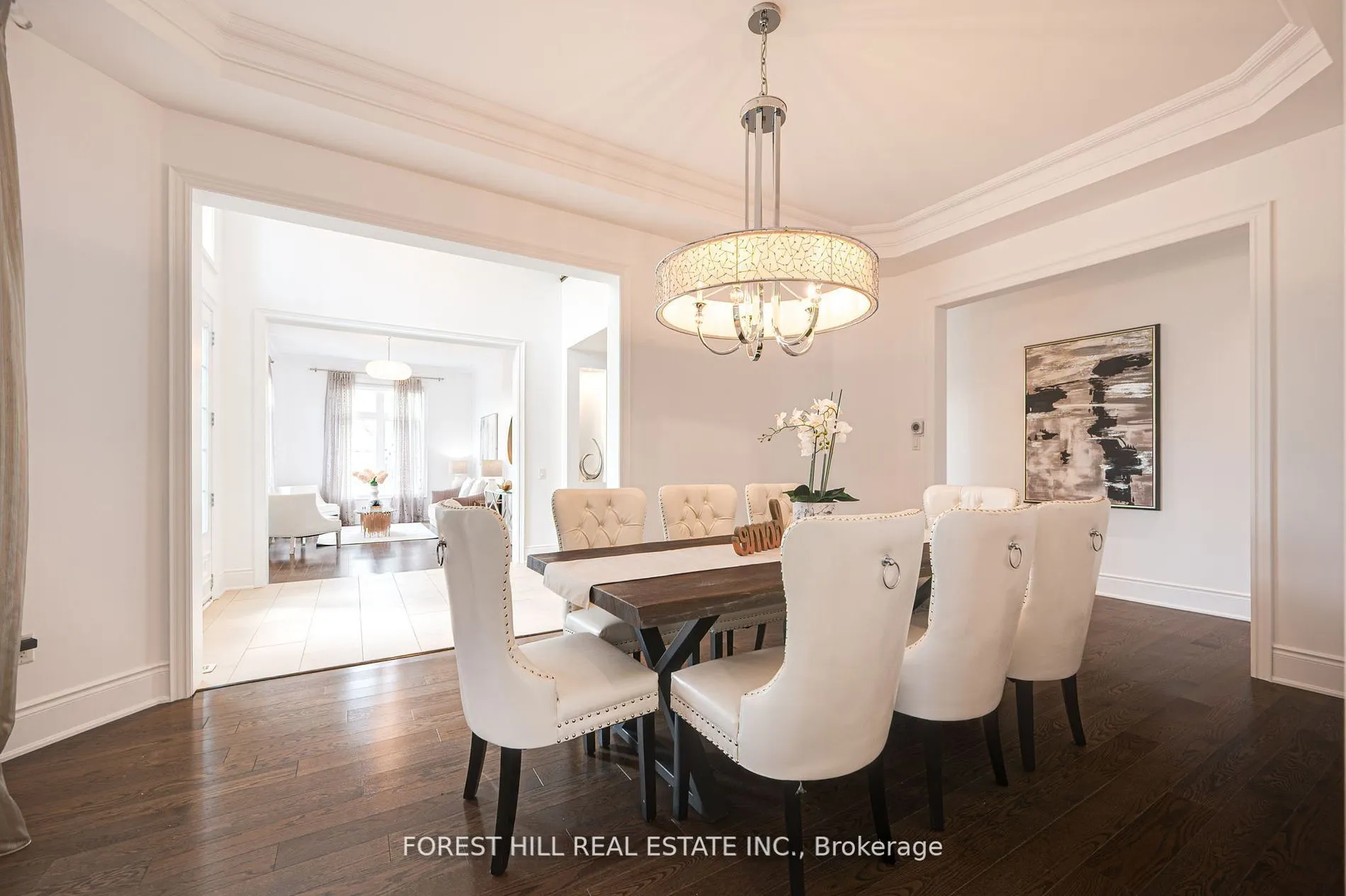 101 Glenheron Crescent