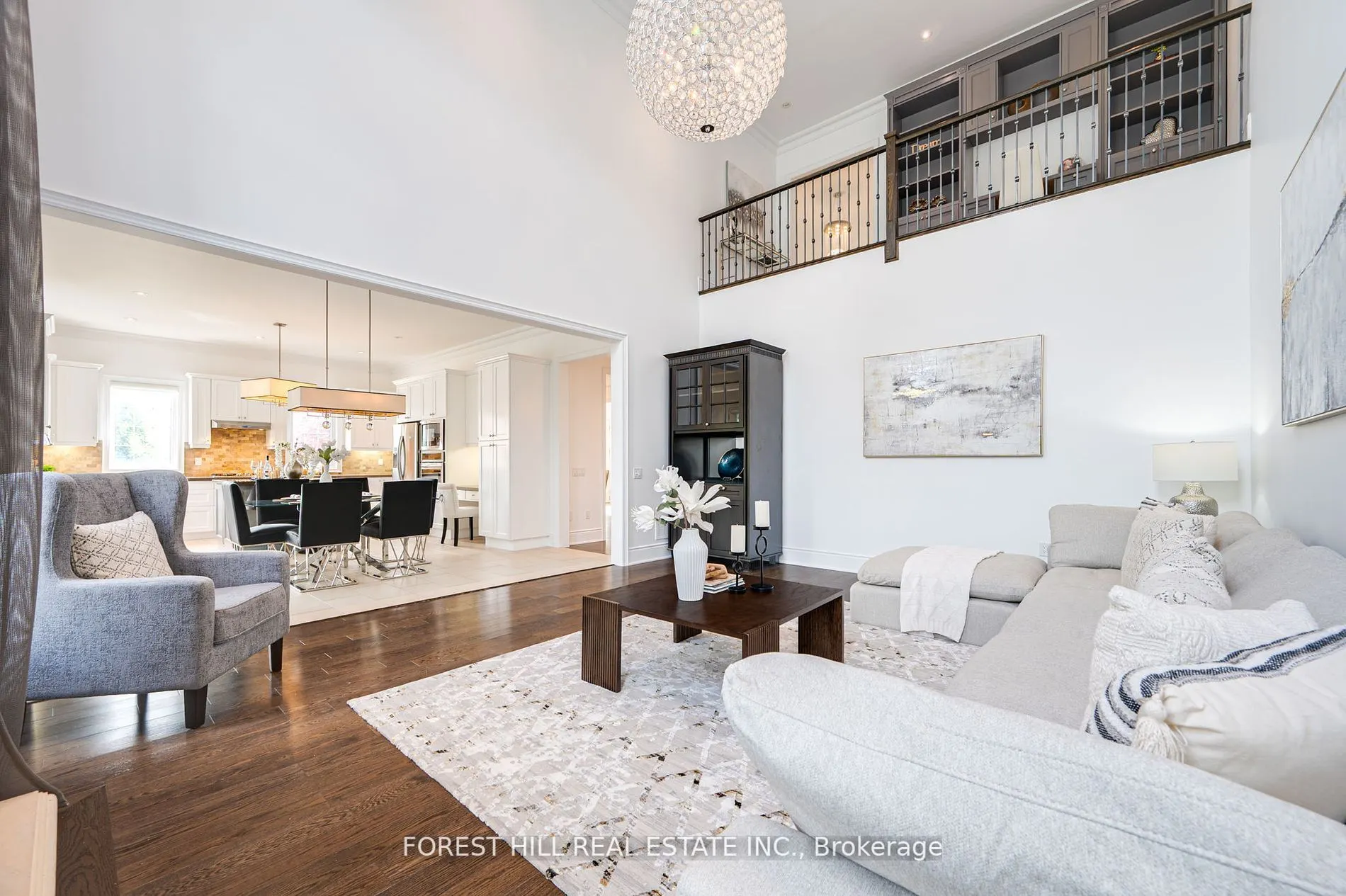 101 Glenheron Crescent