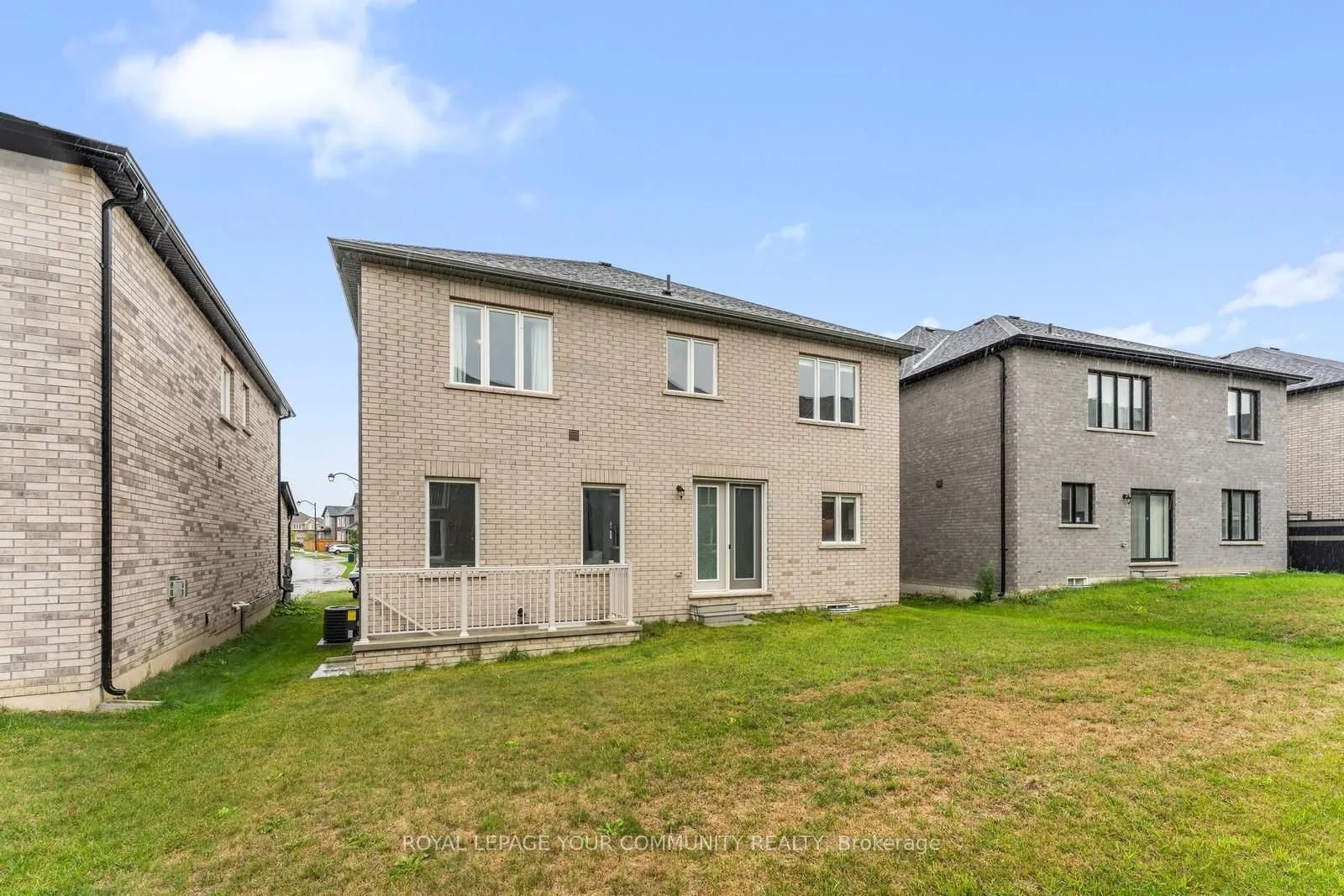 1583 Stovell Crescent