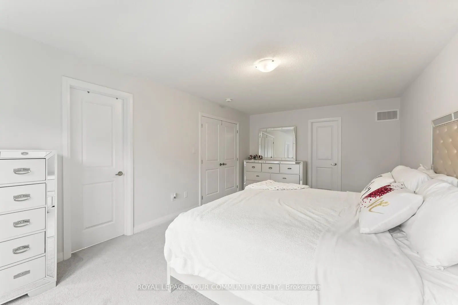 1583 Stovell Crescent