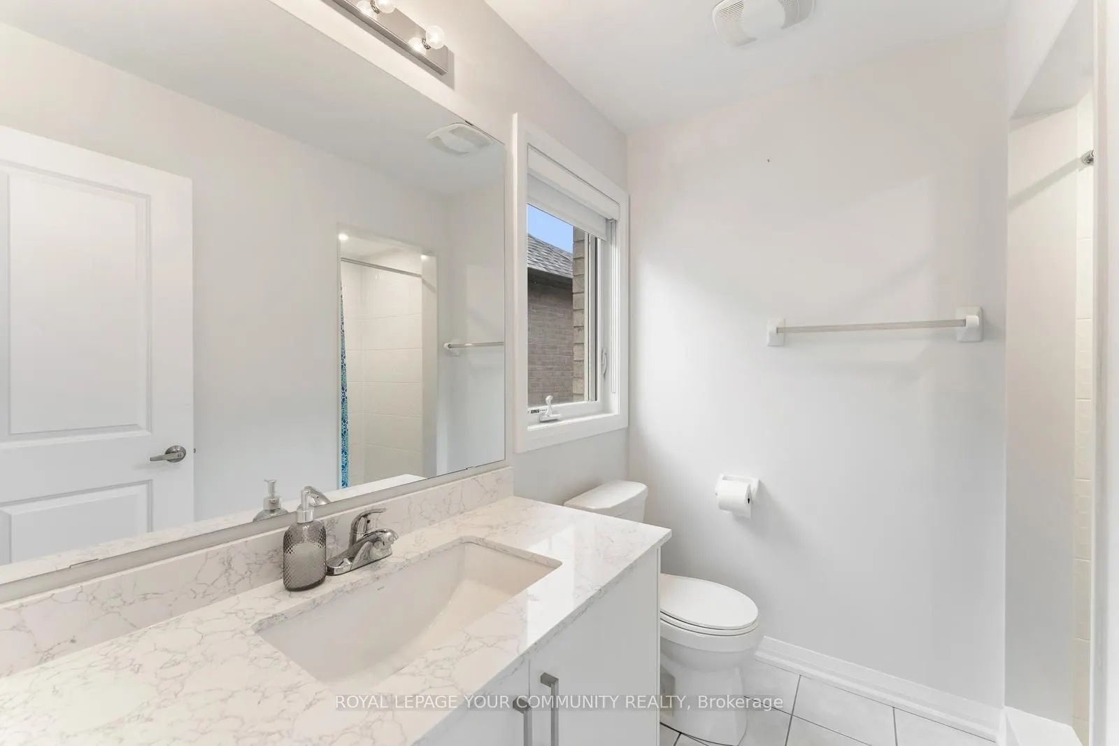 1583 Stovell Crescent