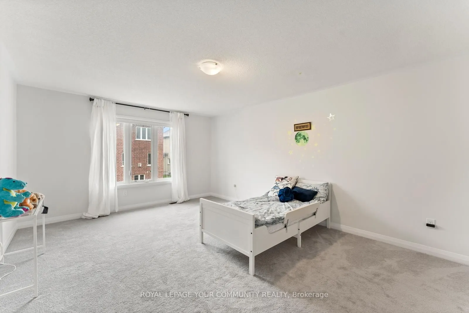 1583 Stovell Crescent