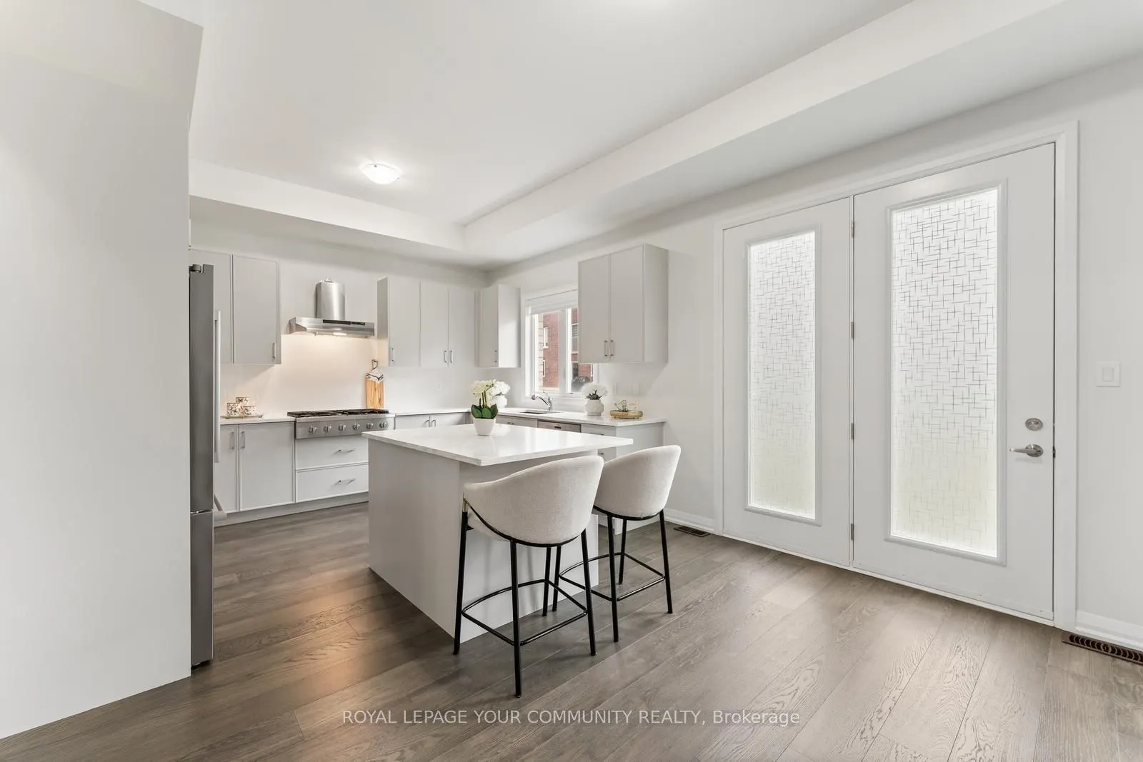 1583 Stovell Crescent