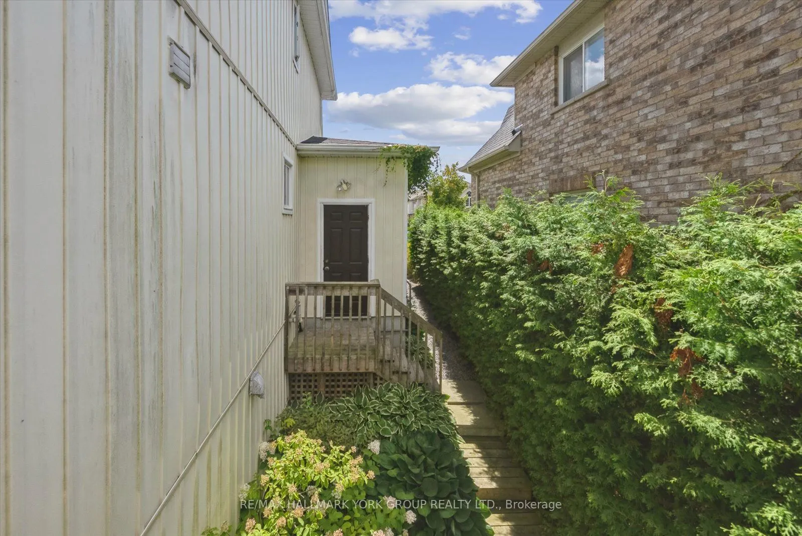 340 King Street E