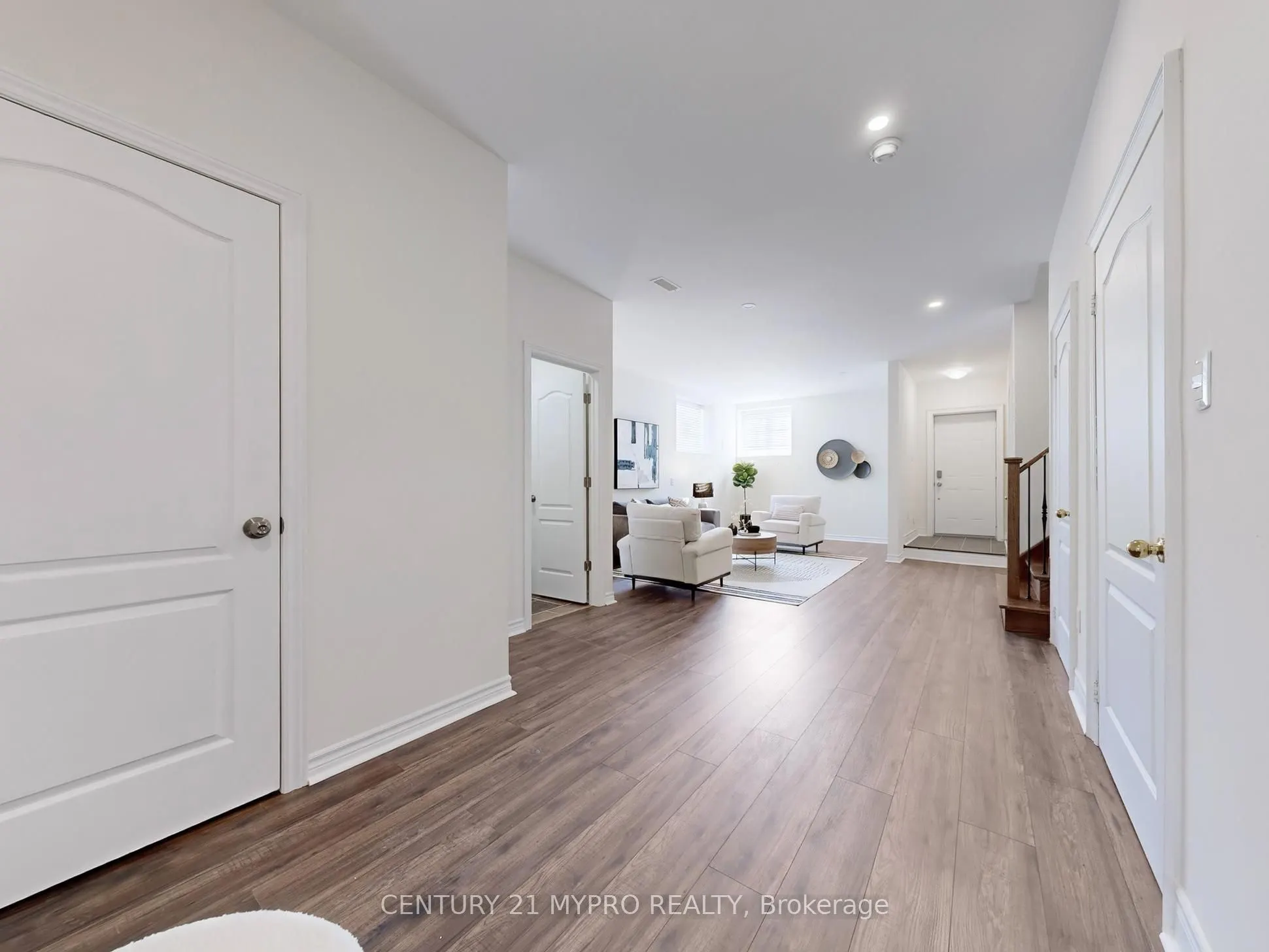 35 Rouge Valley Drive