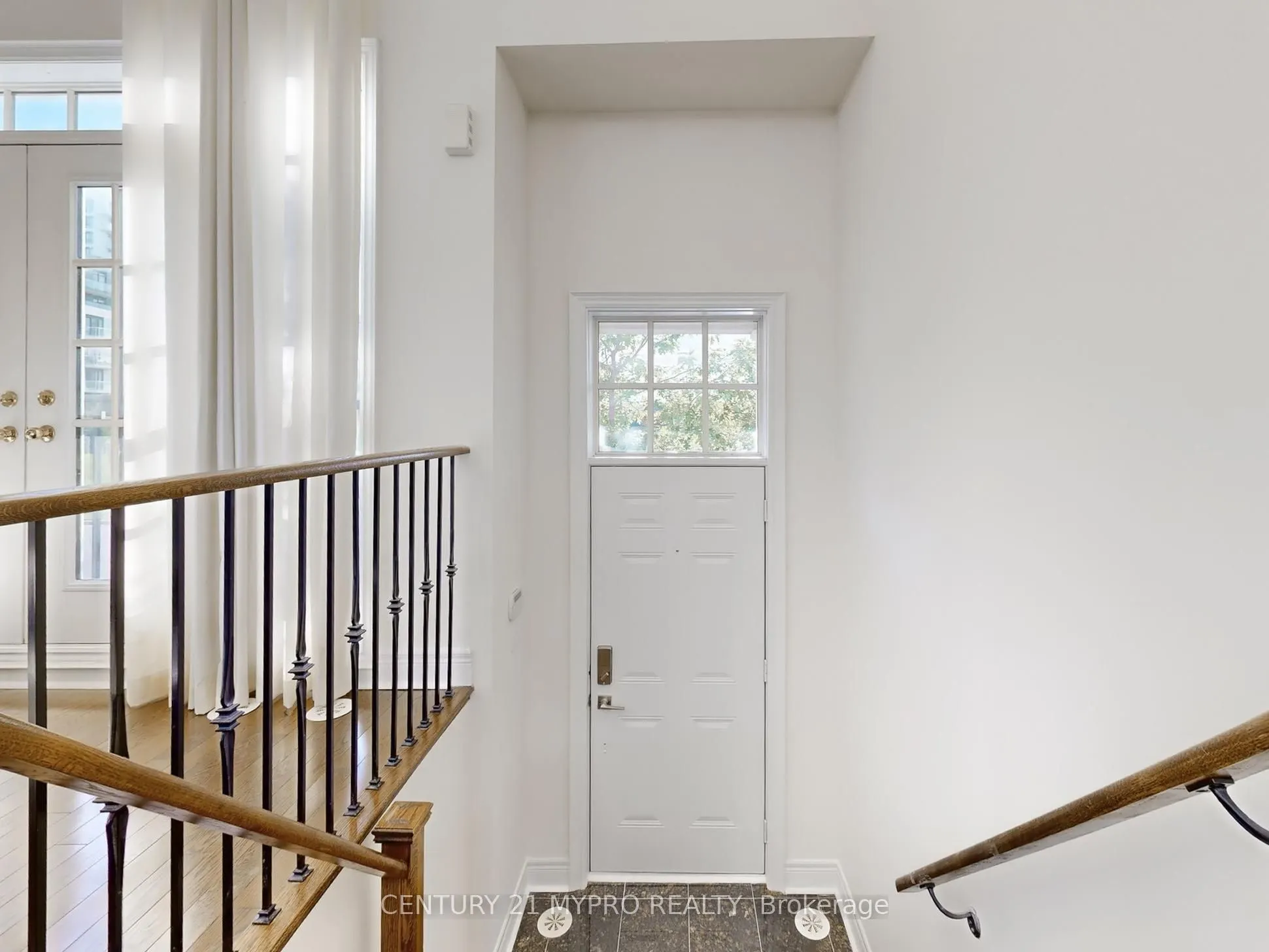 35 Rouge Valley Drive