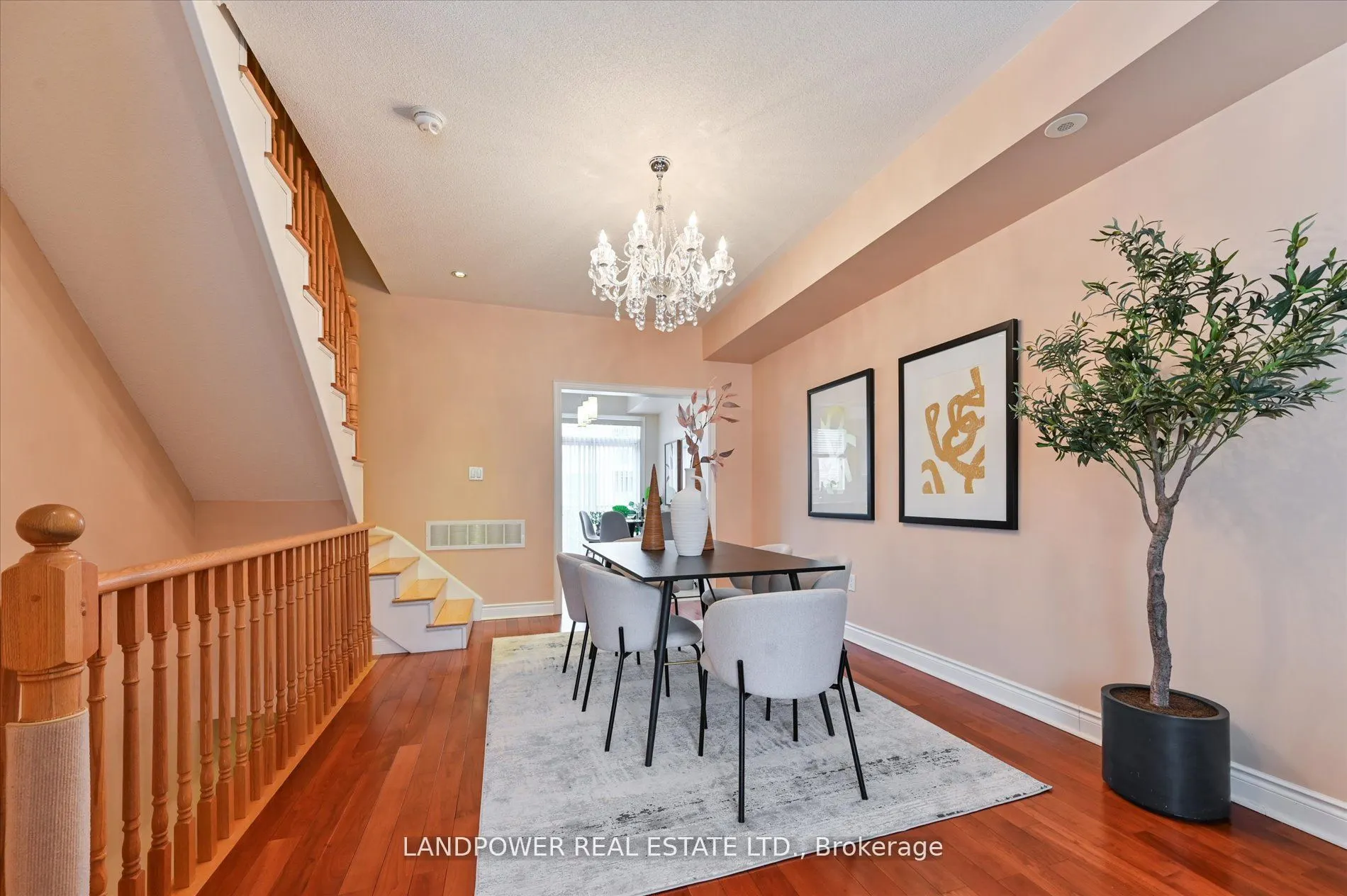 7 Saddlecreek Drive, #4