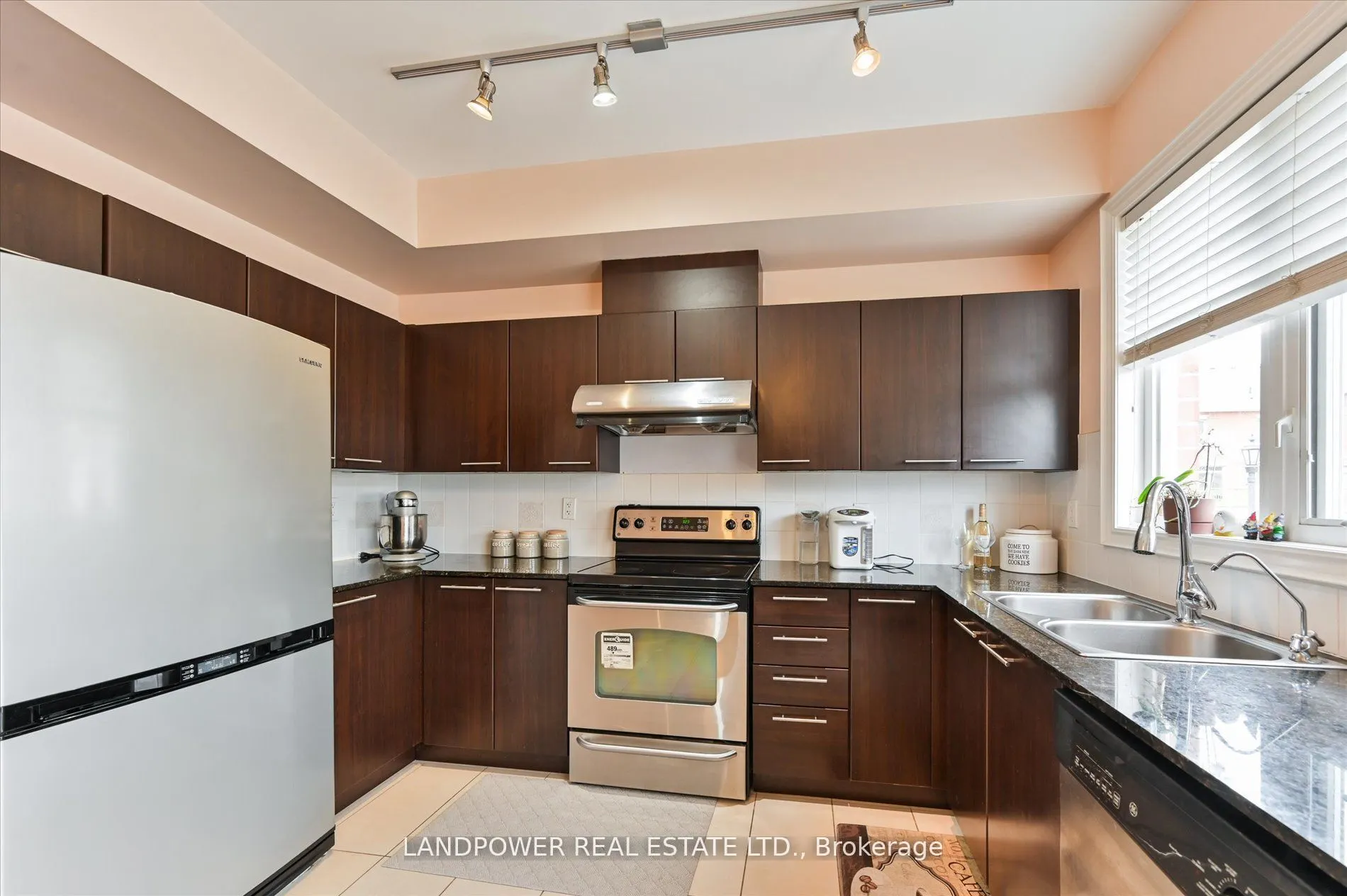 7 Saddlecreek Drive, #4