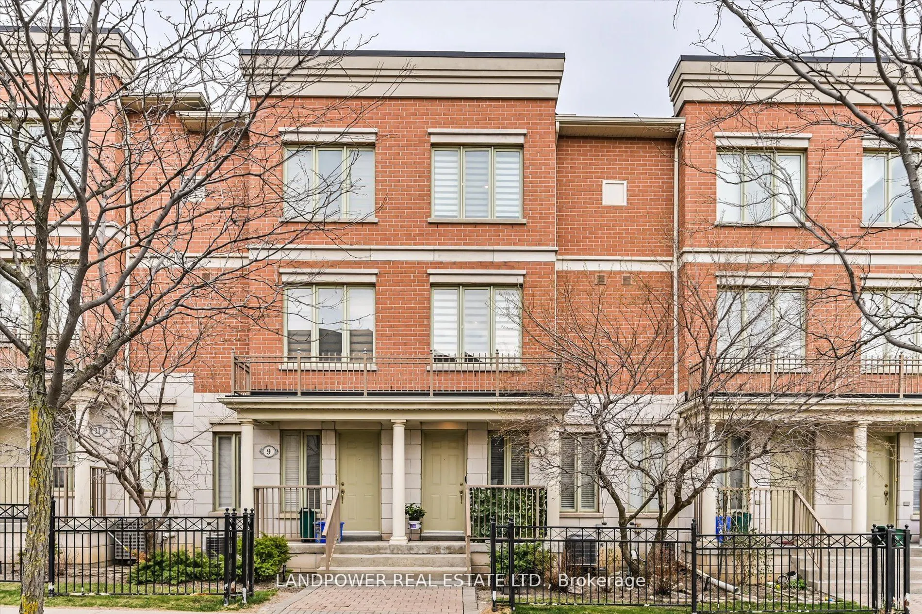 7 Saddlecreek Drive, #4