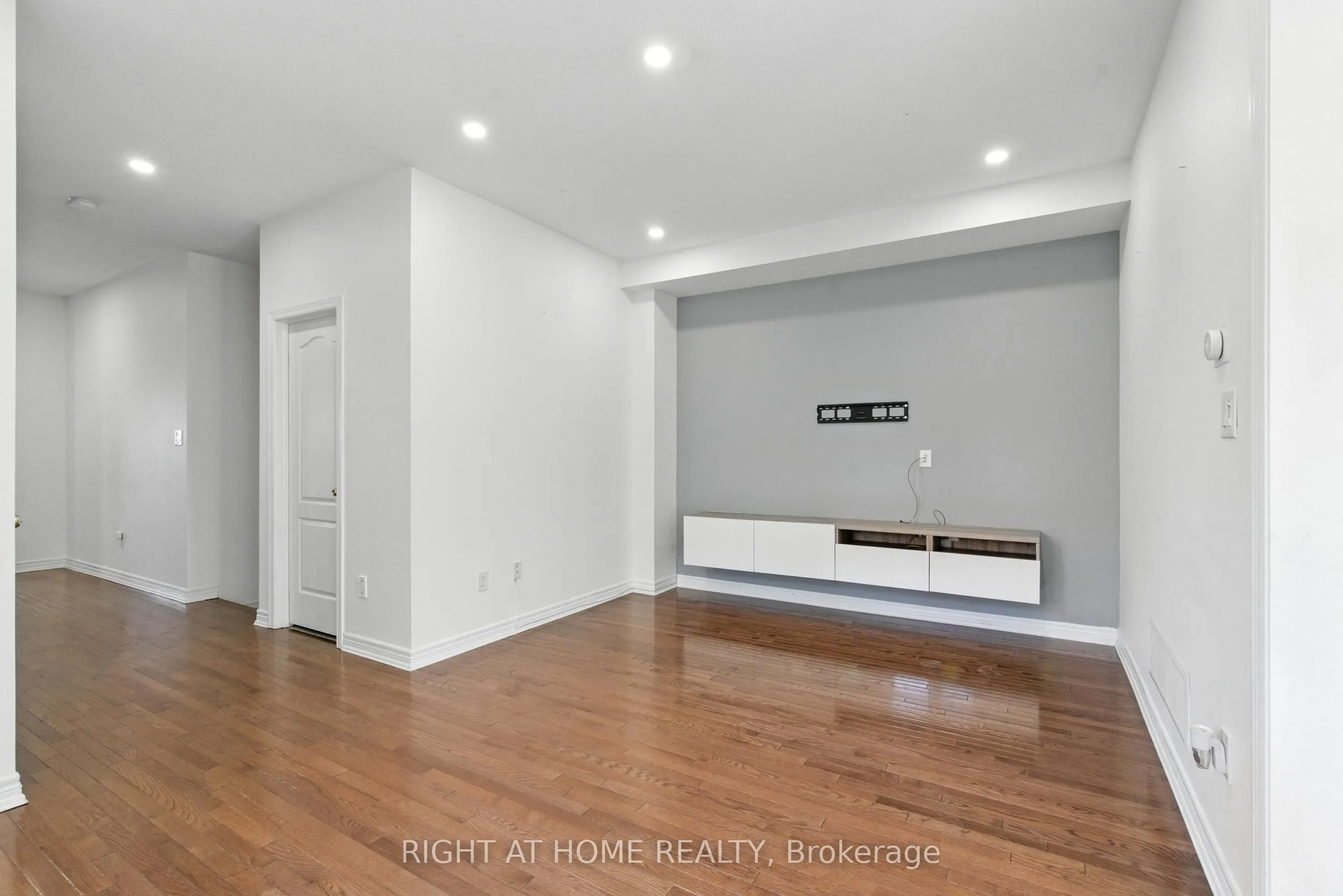215 Canada Drive