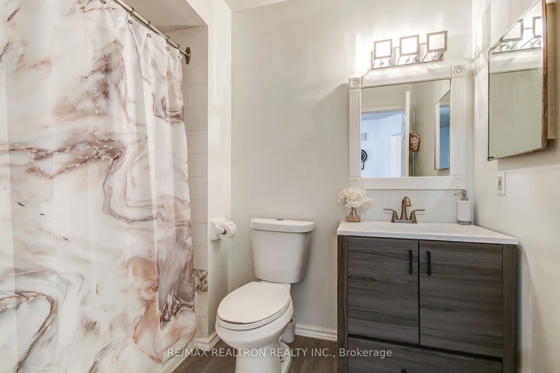 680 Gibney Crescent, #18