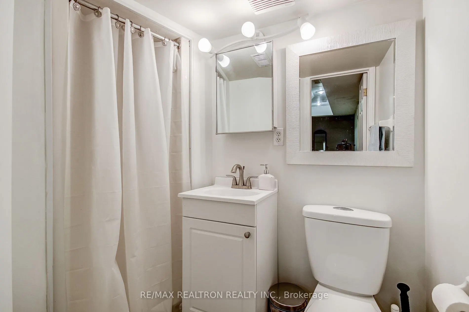 680 Gibney Crescent, #18