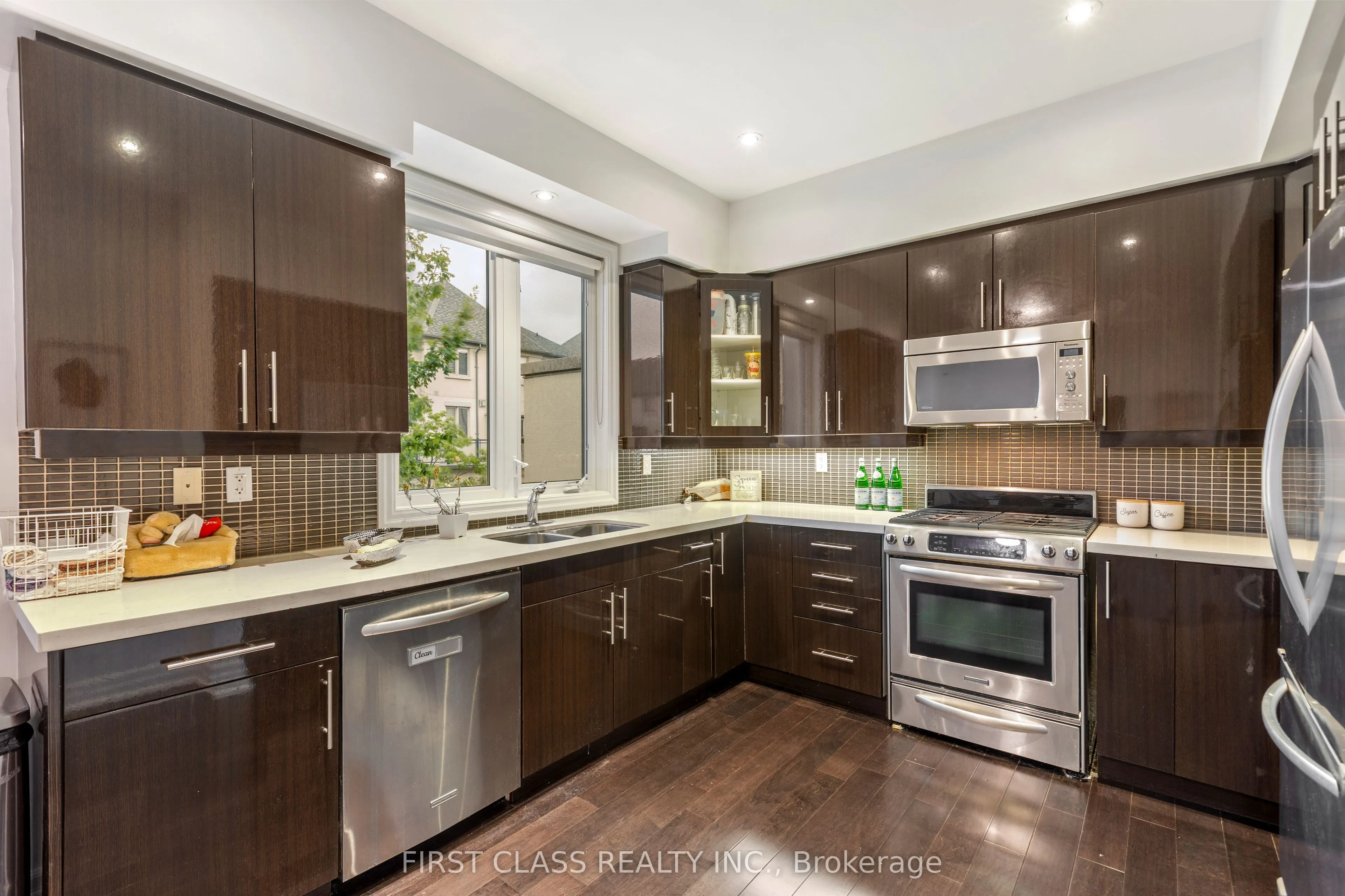 80 North Park Road, #15