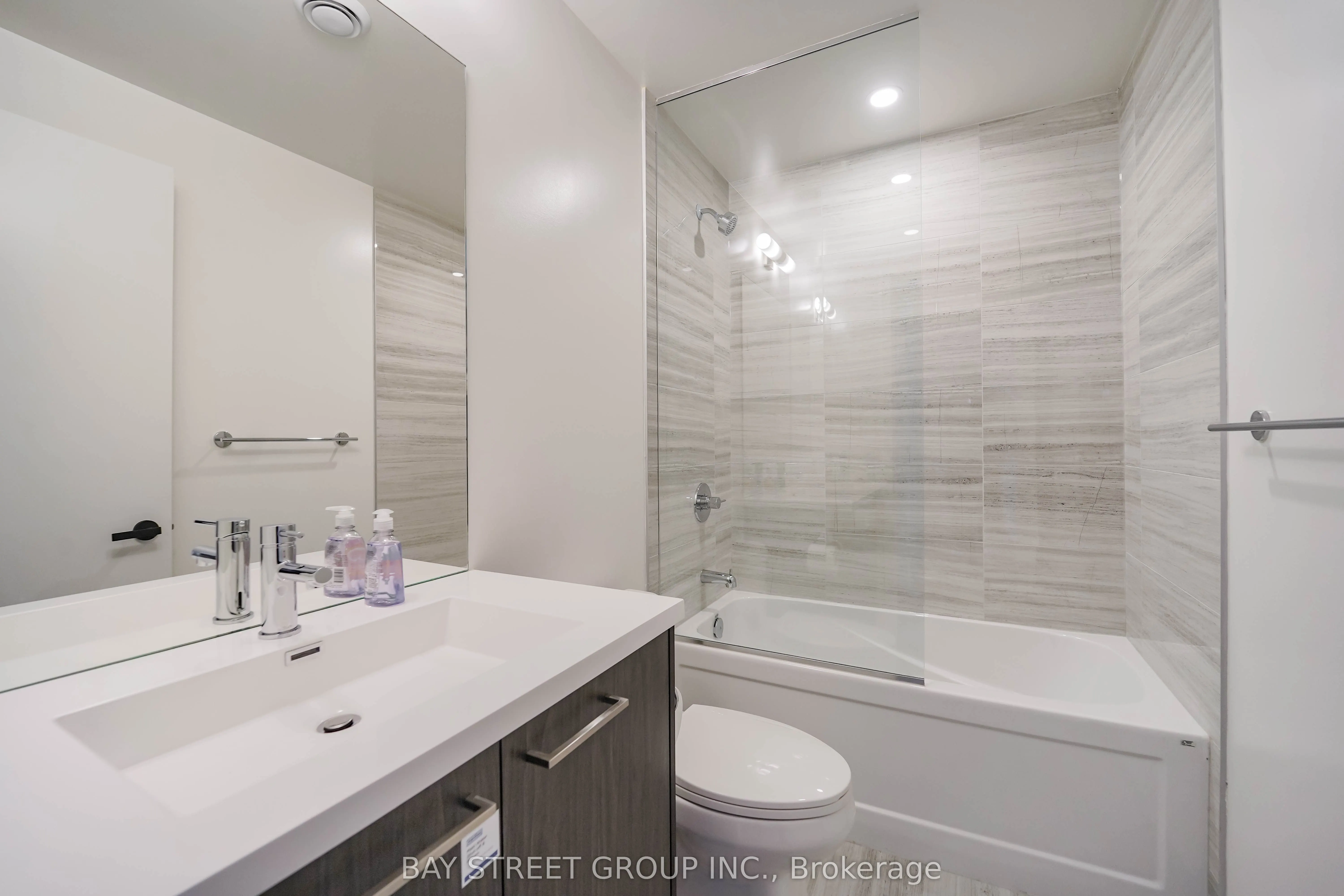 28 Interchange Way, #4109