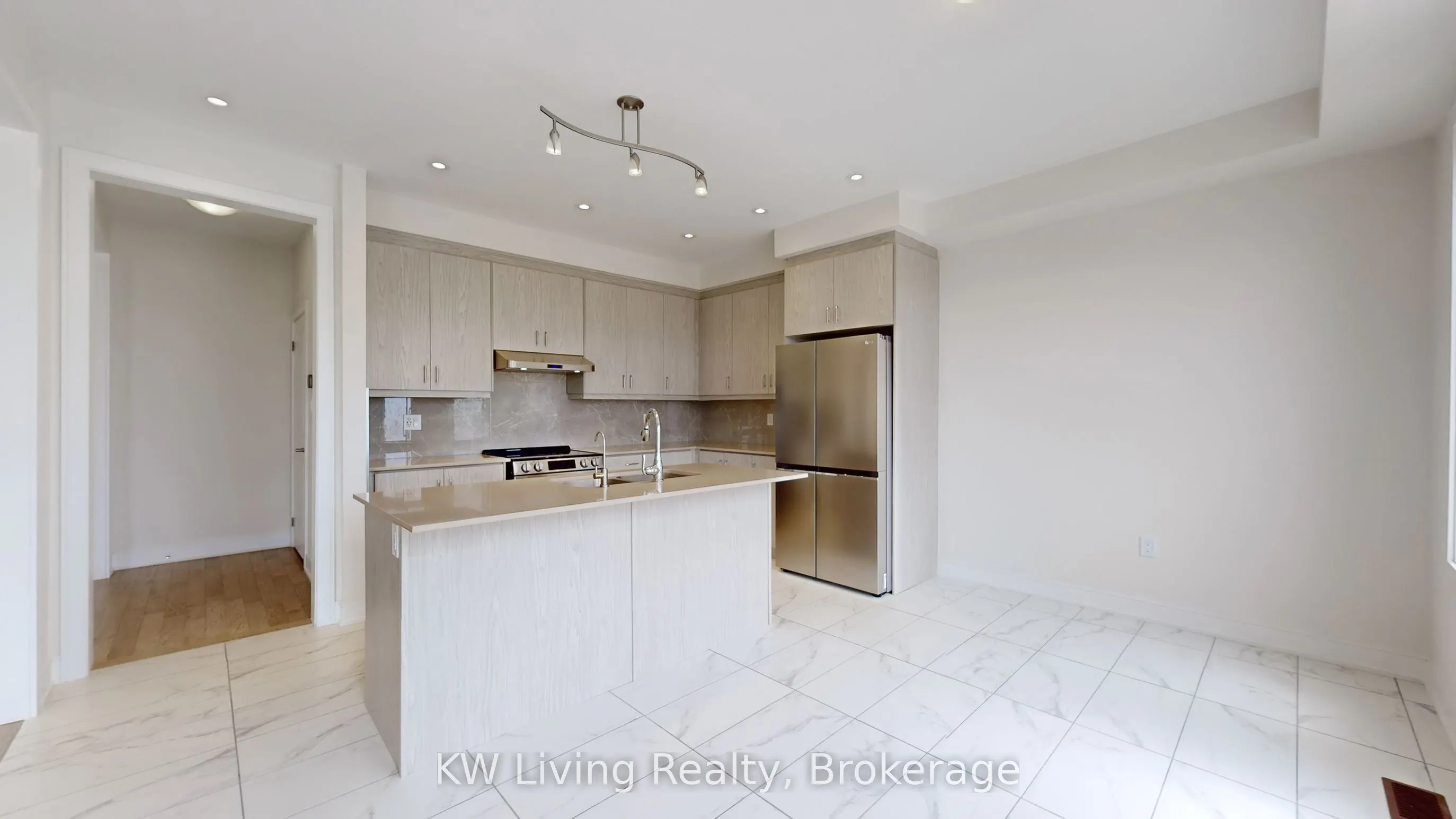 37 Kenneth Rogers Crescent