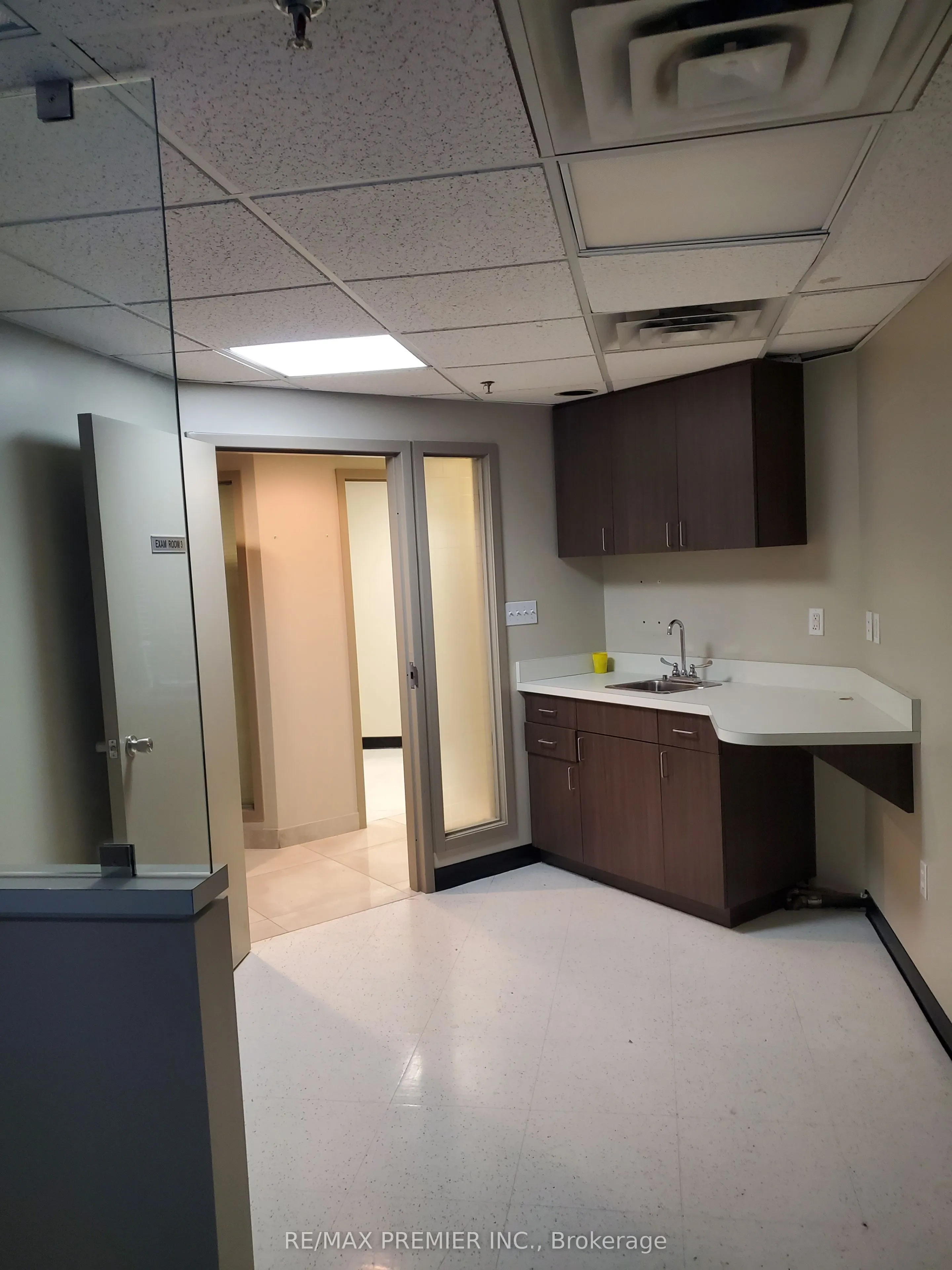 7330 Yonge Street, #218