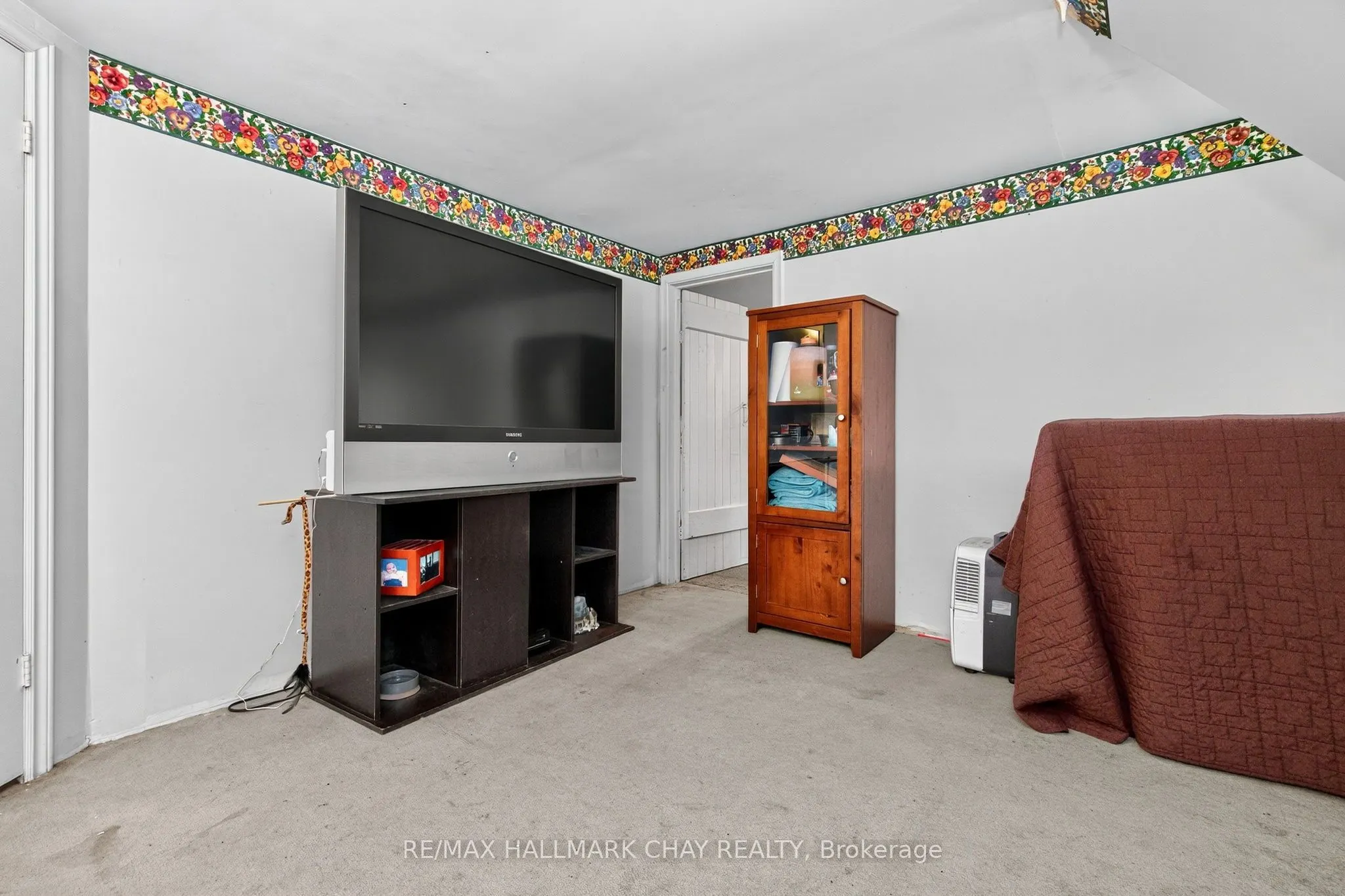 4235 Hogback Road