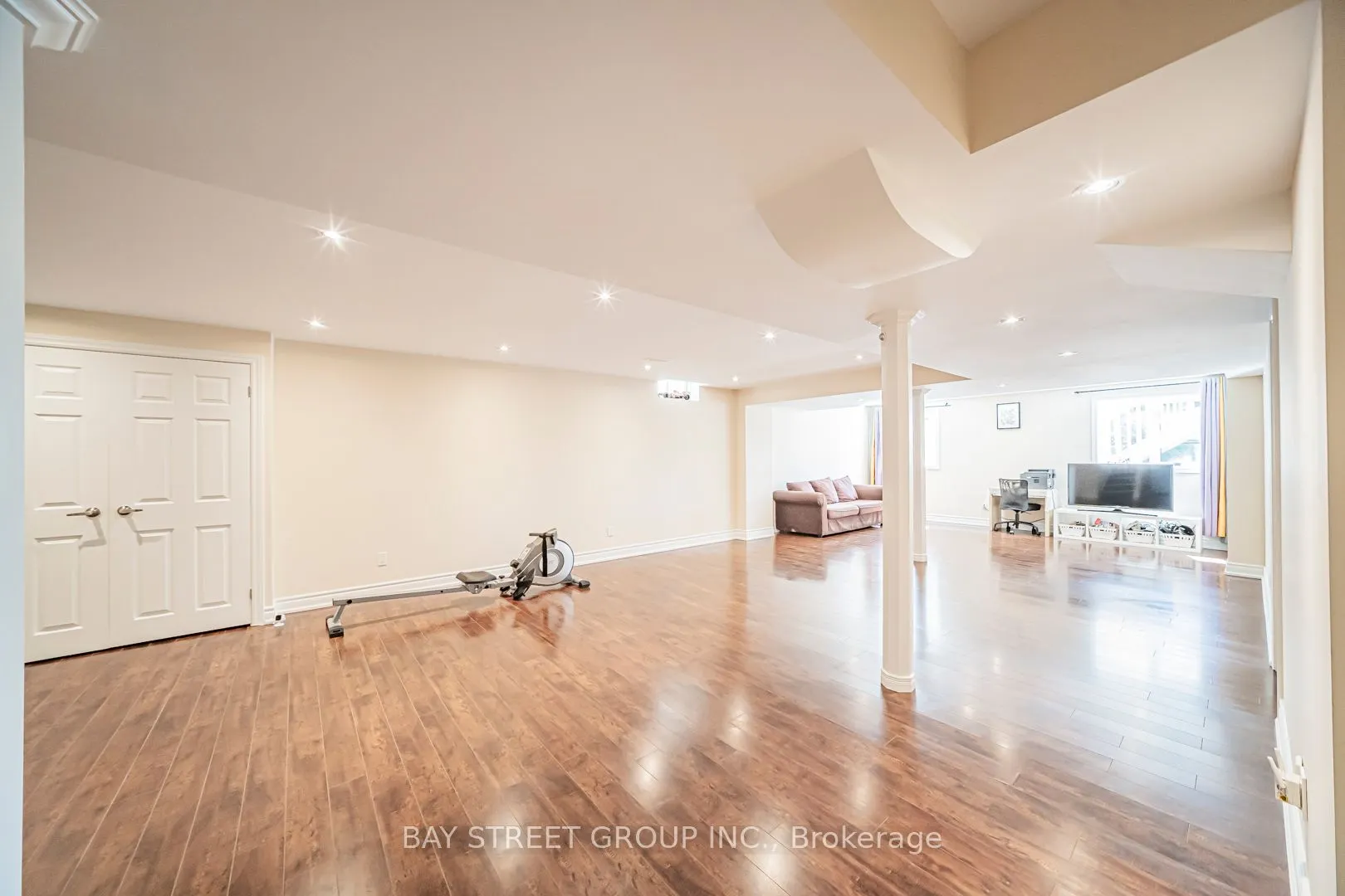 85 Rushingbrook Drive