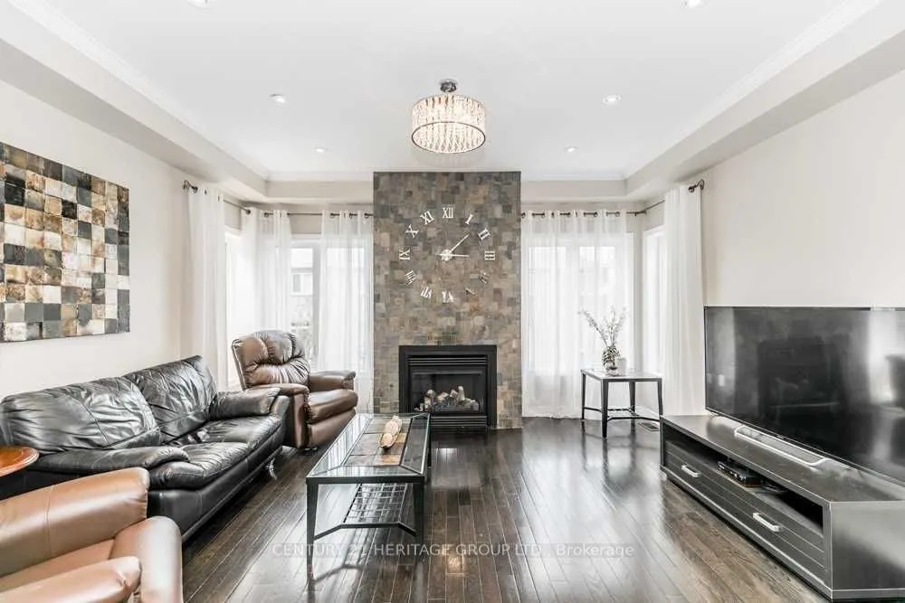 22 Rossini Drive, #MAIN & UPPER