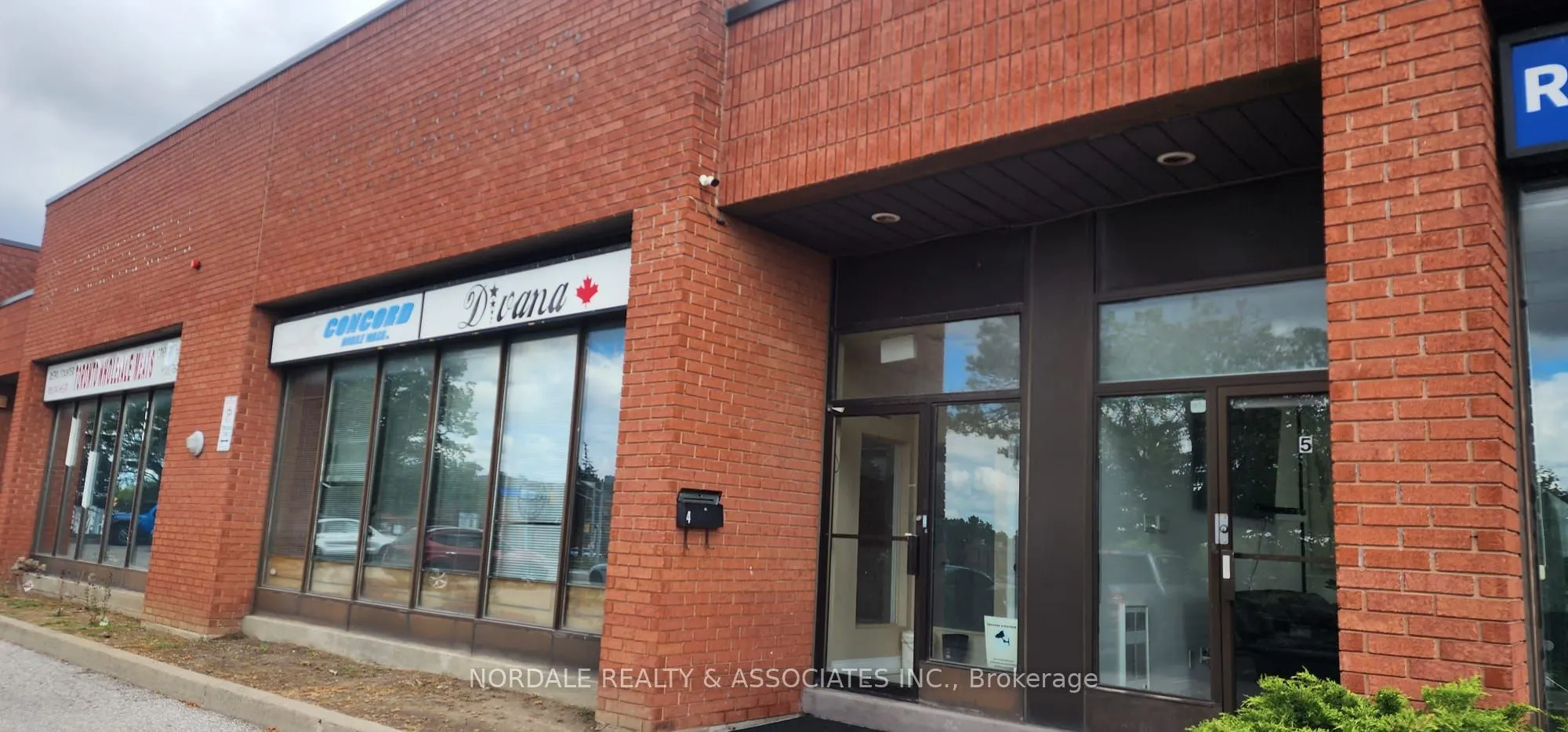 30 Rivermede Road, #4