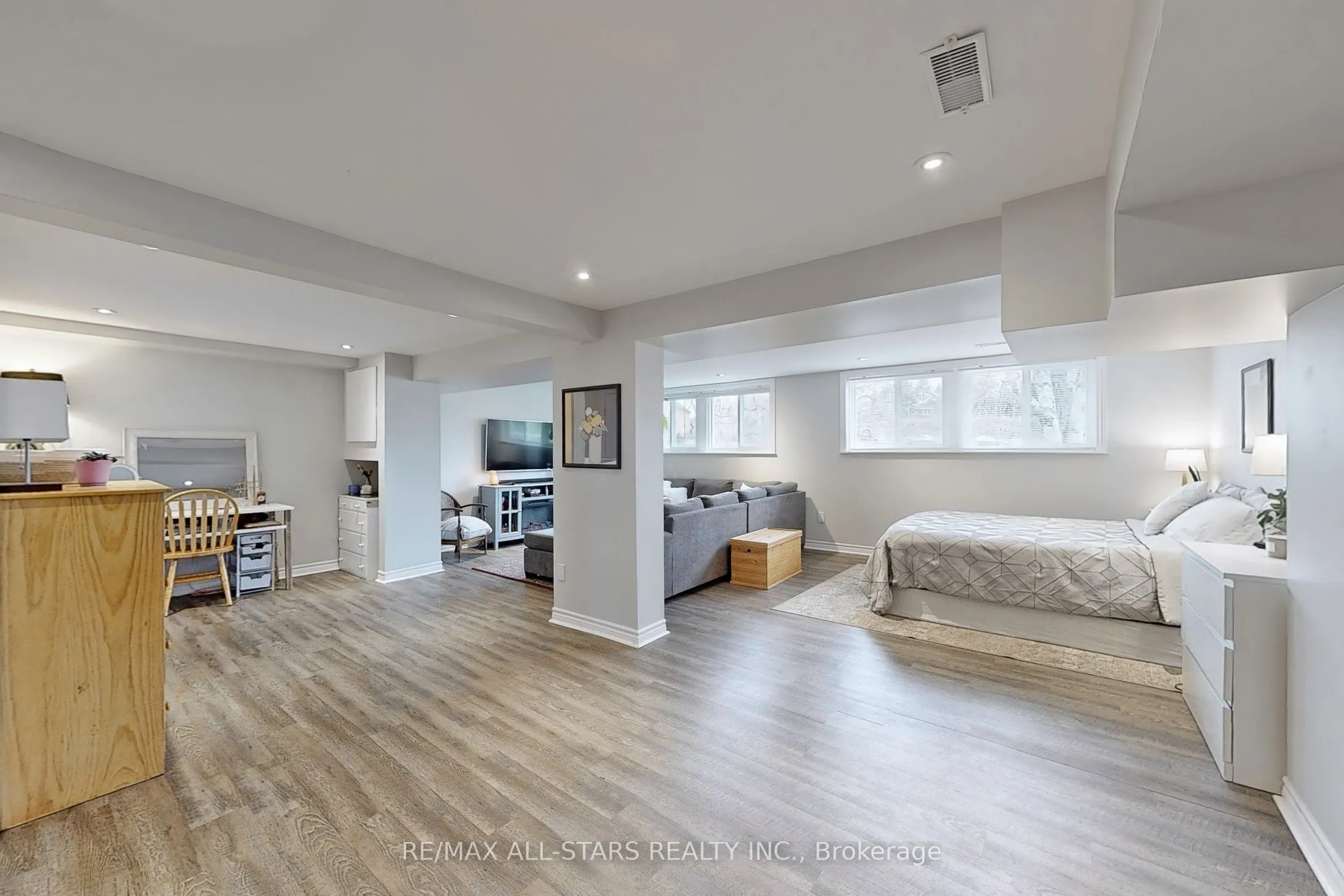 4 Kirton Court