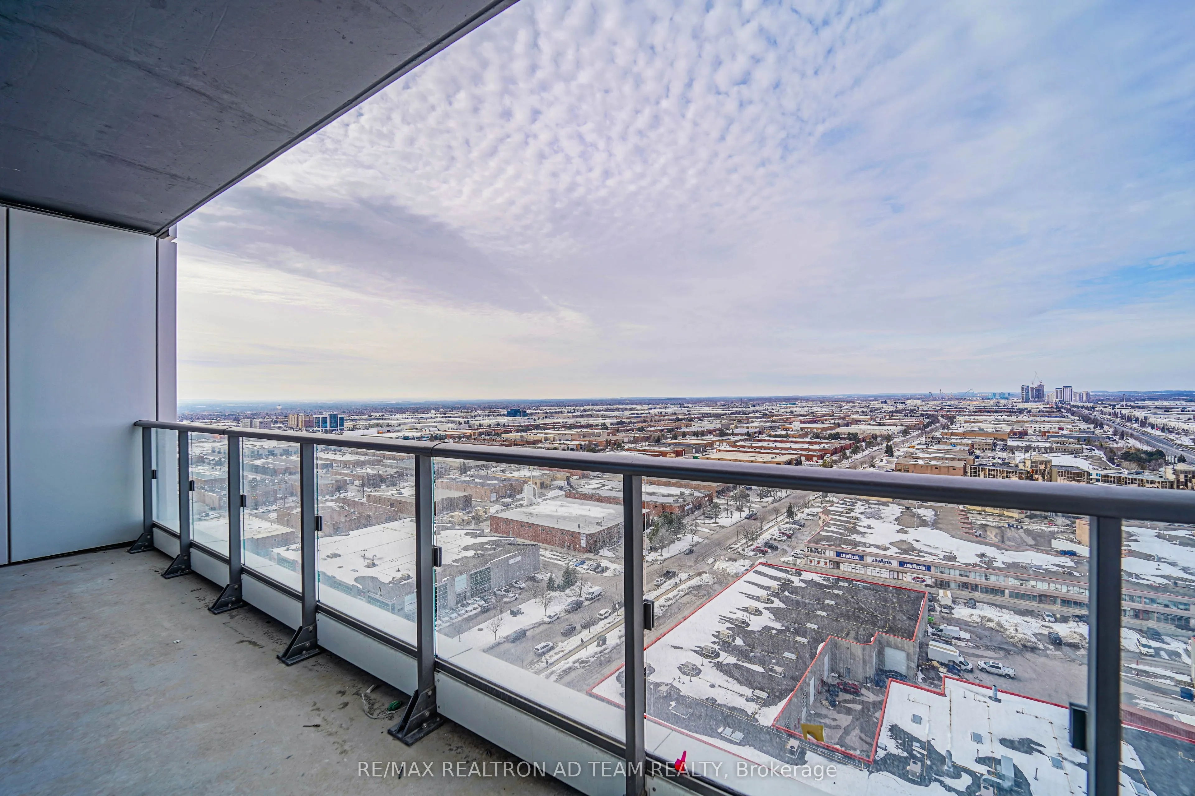 1000 Portage Parkway, #1901