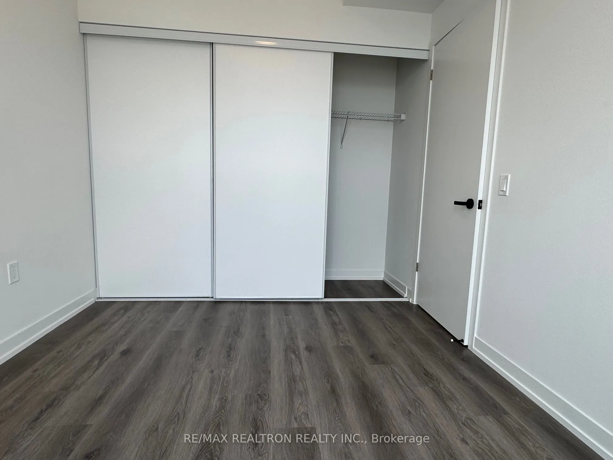 225 Commerce Street, #5905