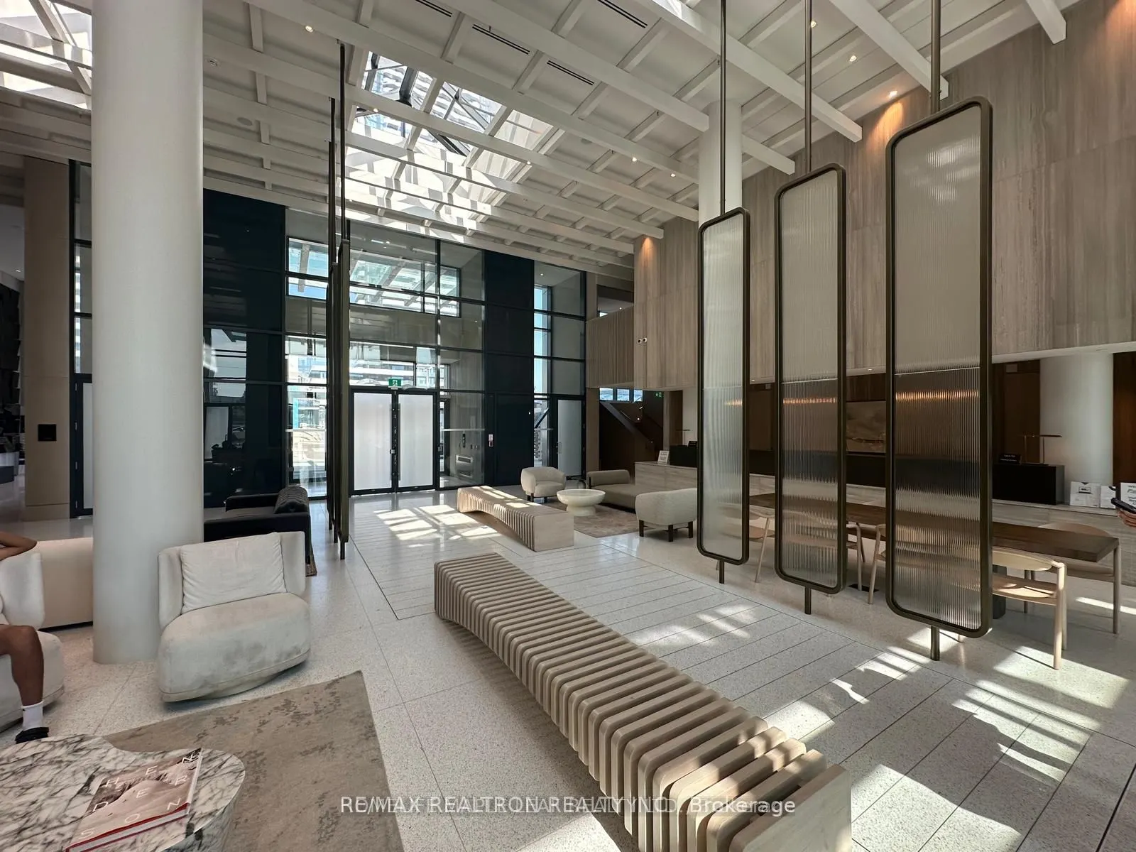 225 Commerce Street, #5905