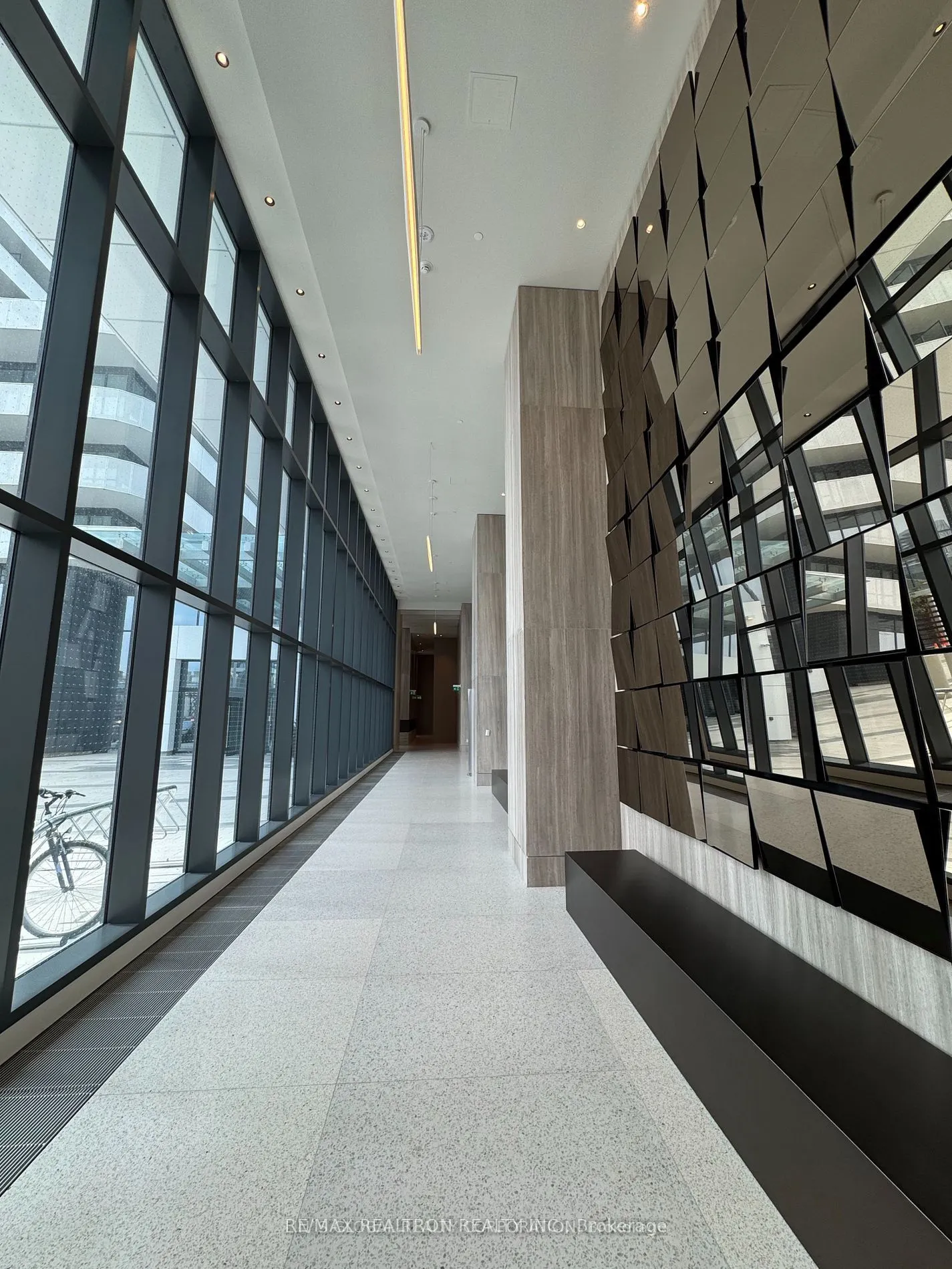 225 Commerce Street, #5905