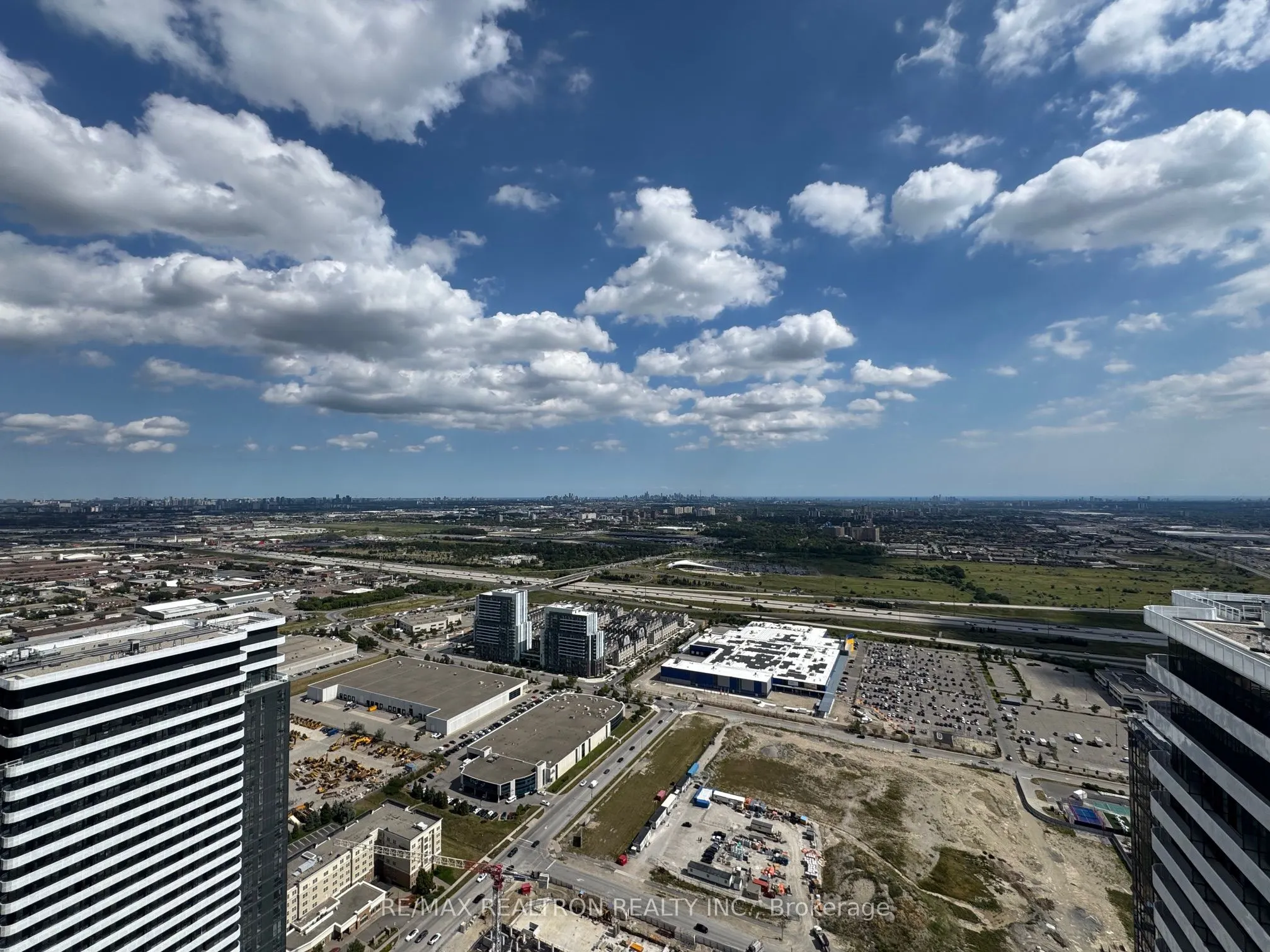 225 Commerce Street, #5905