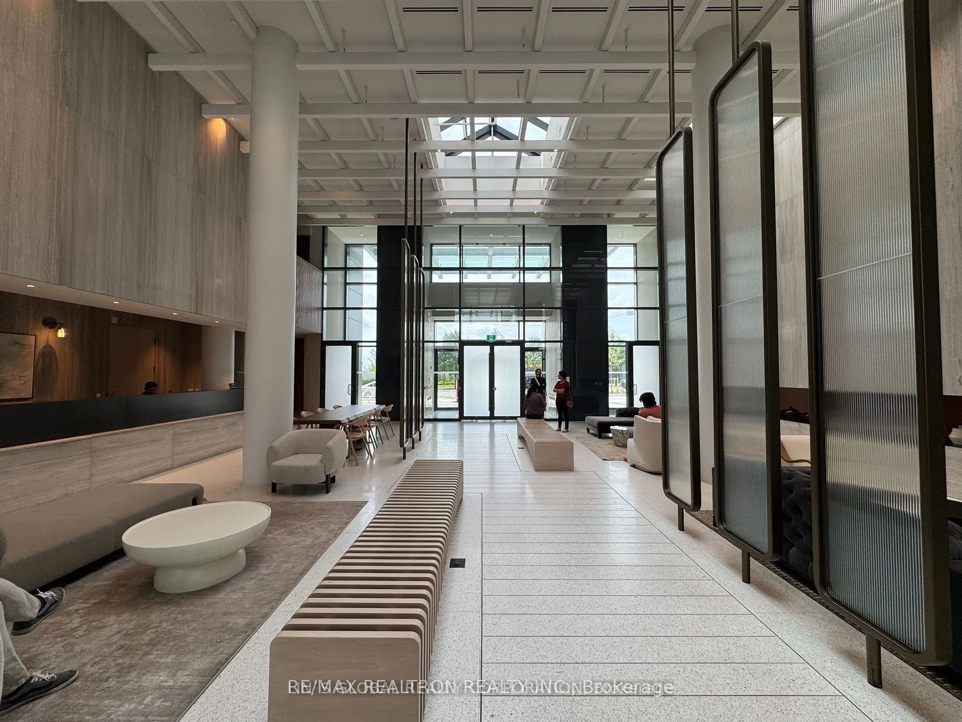 225 Commerce Street, #5905