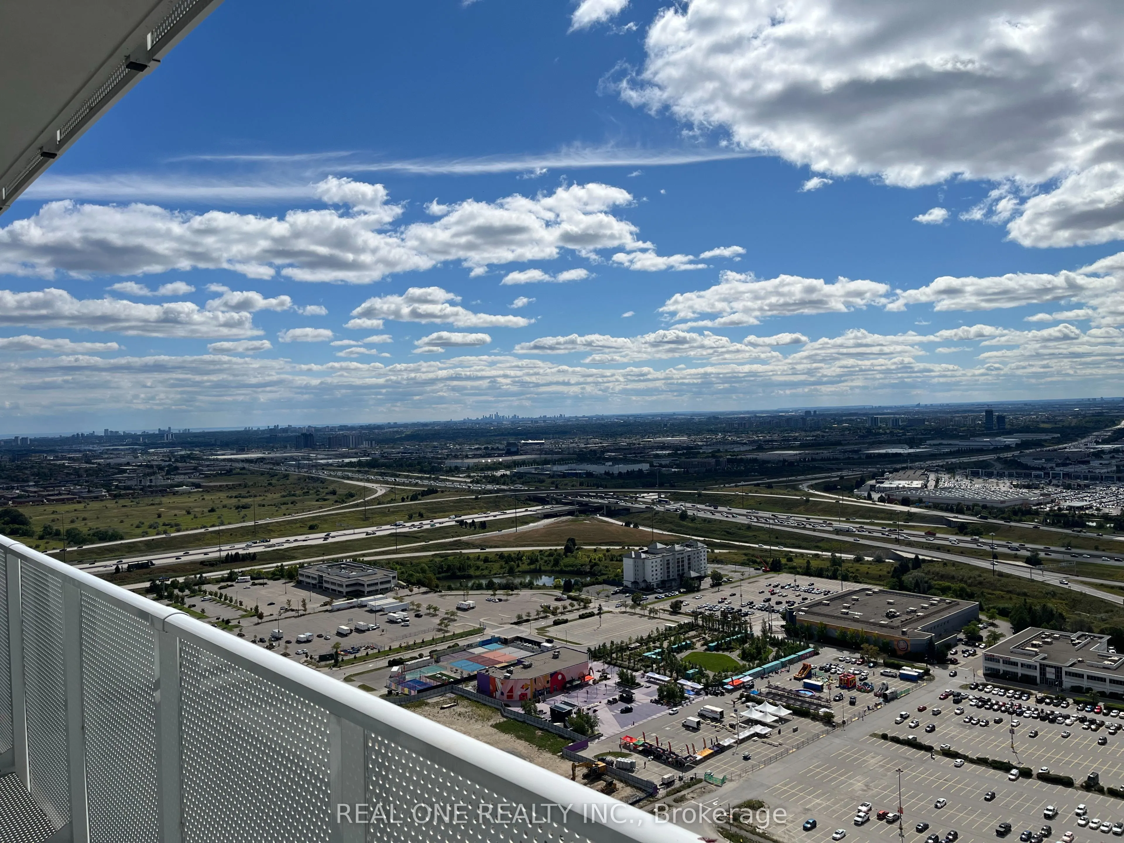 28 Interchange Way, #4116