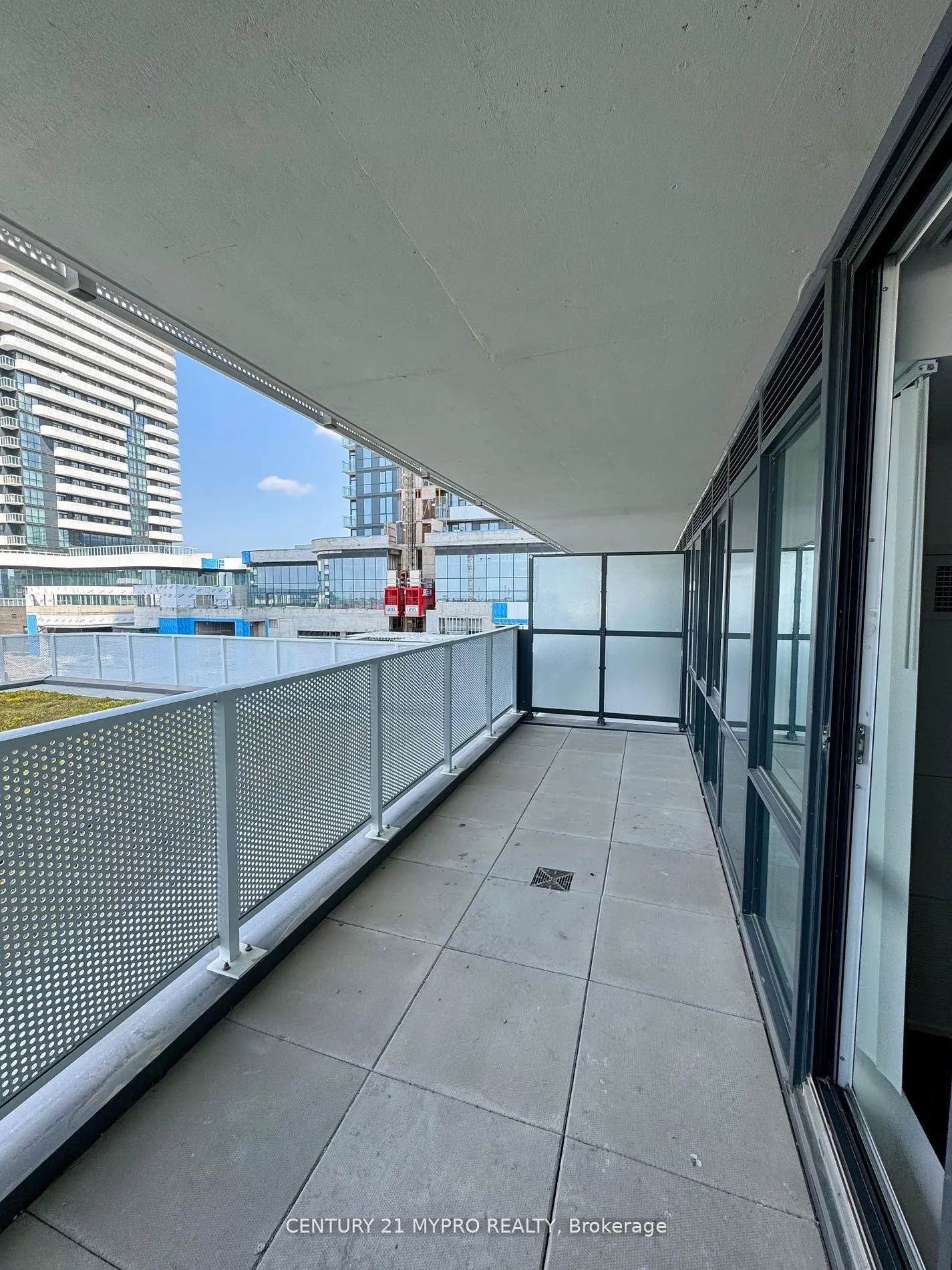 28 Interchange Way, #321