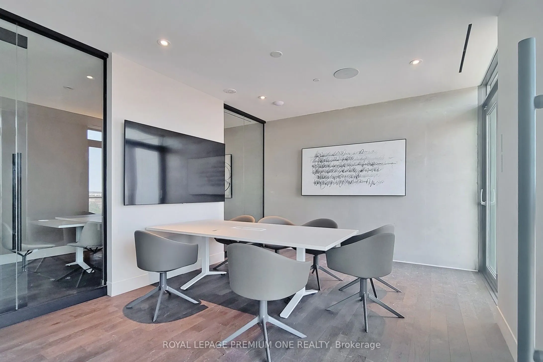 1000 Portage Parkway, #1810