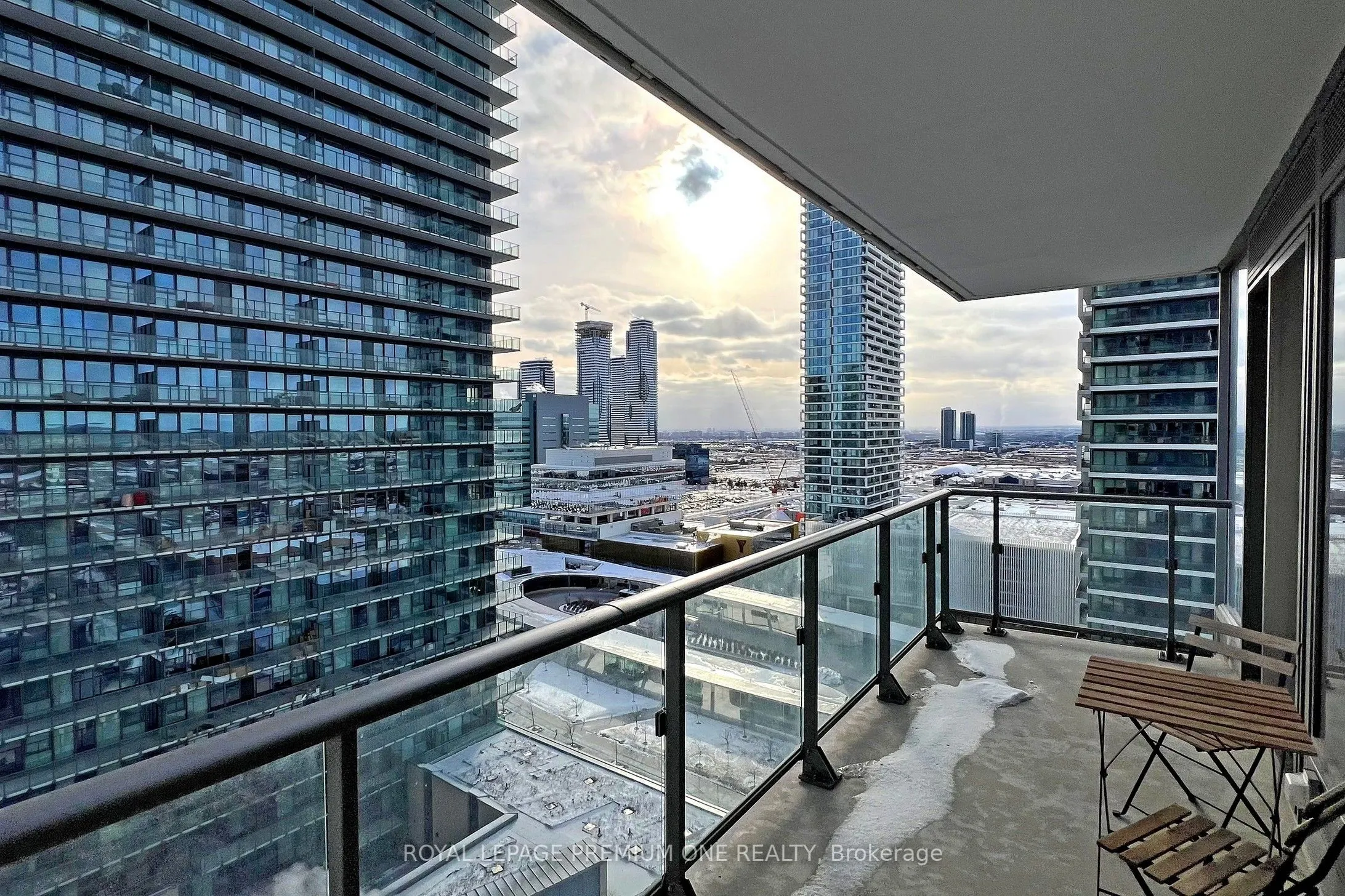 1000 Portage Parkway, #1810