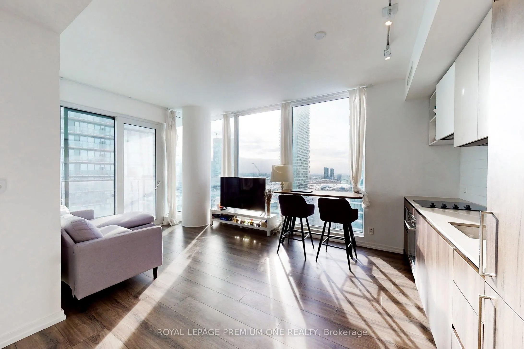 1000 Portage Parkway, #1810