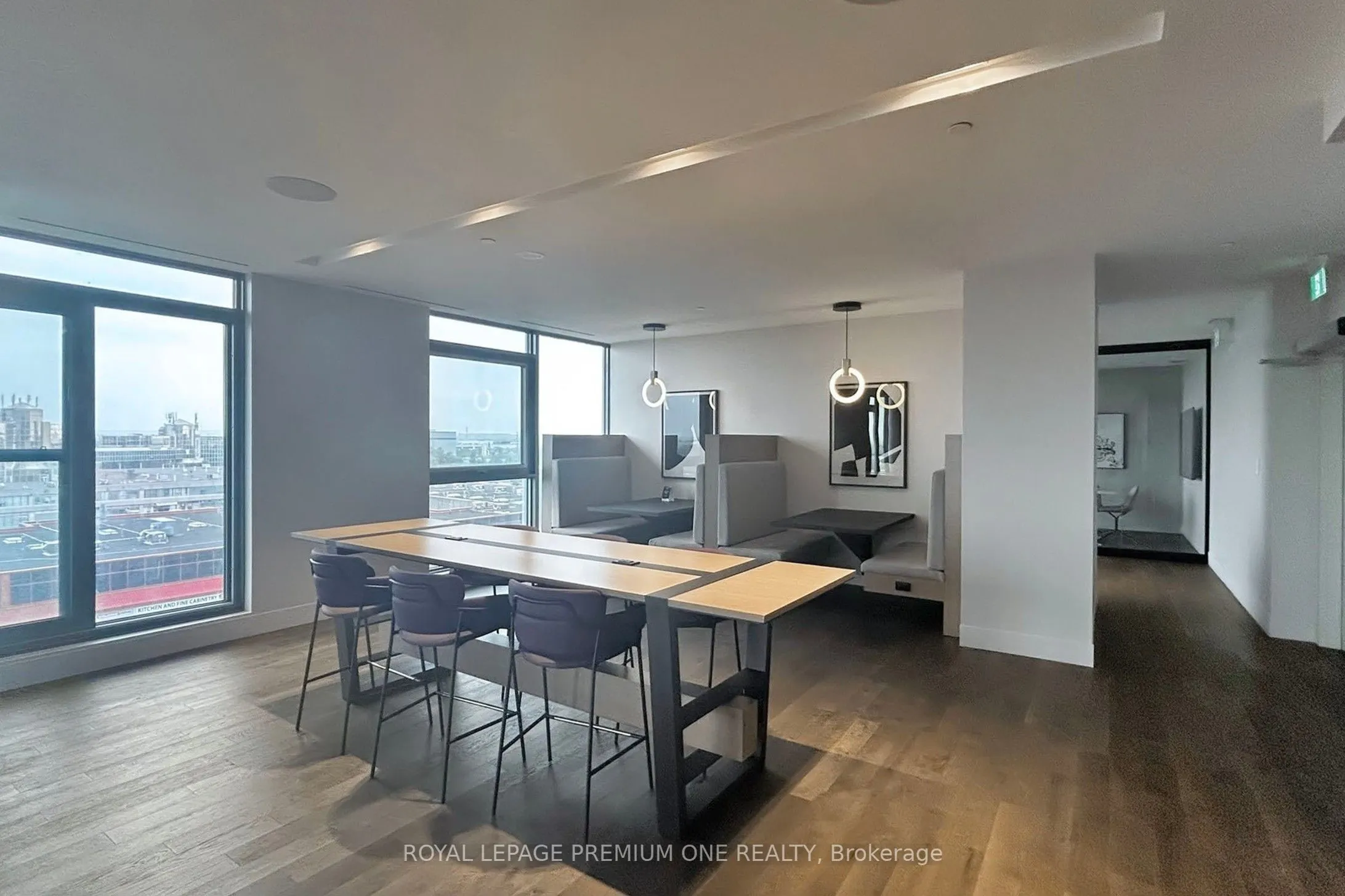 1000 Portage Parkway, #1810