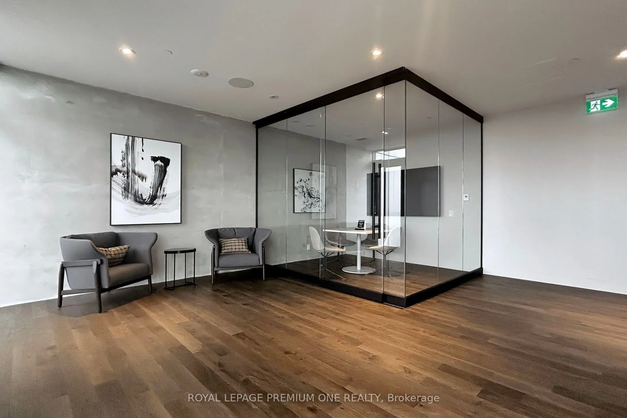 1000 Portage Parkway, #1810