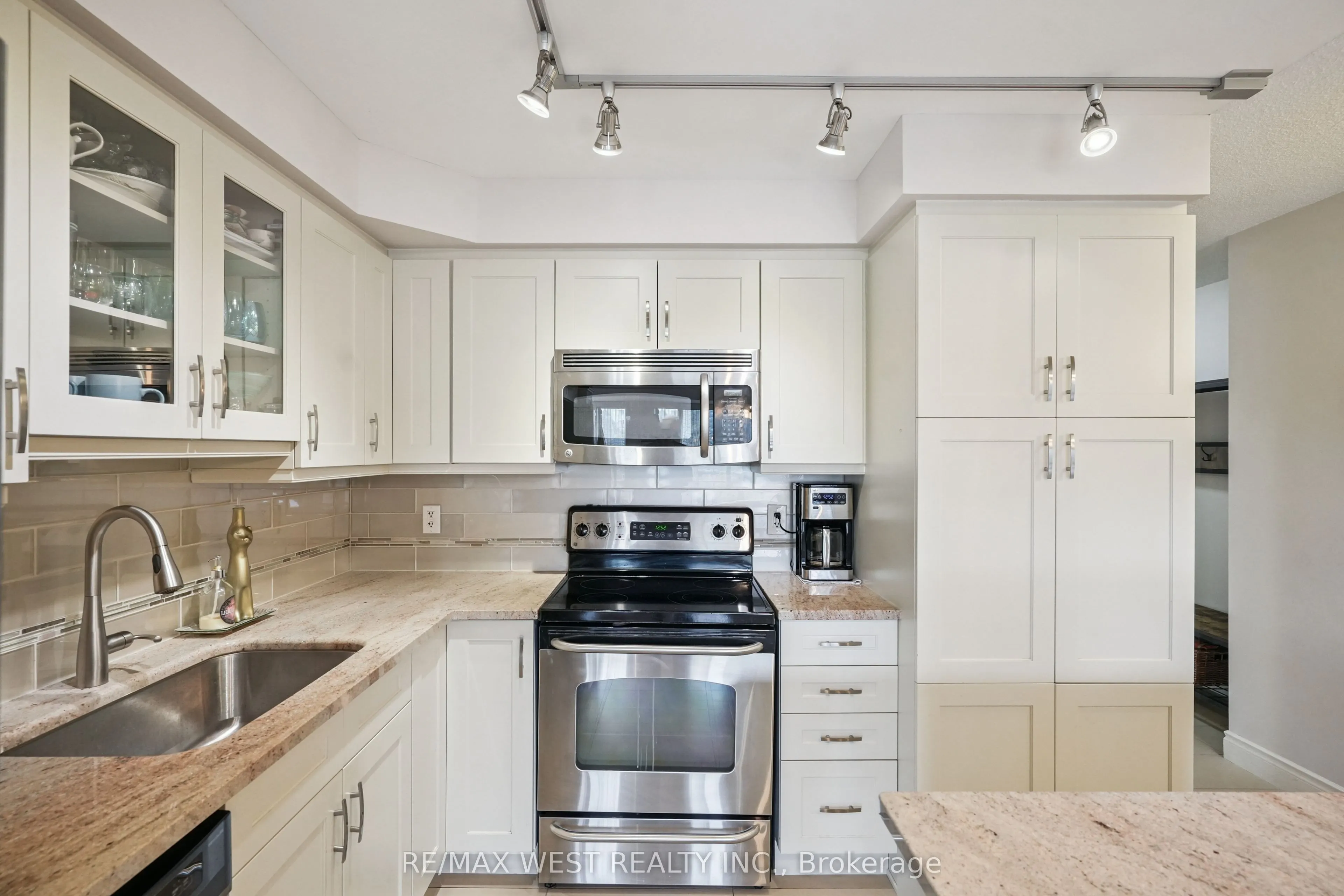 37 Galleria Parkway, #506