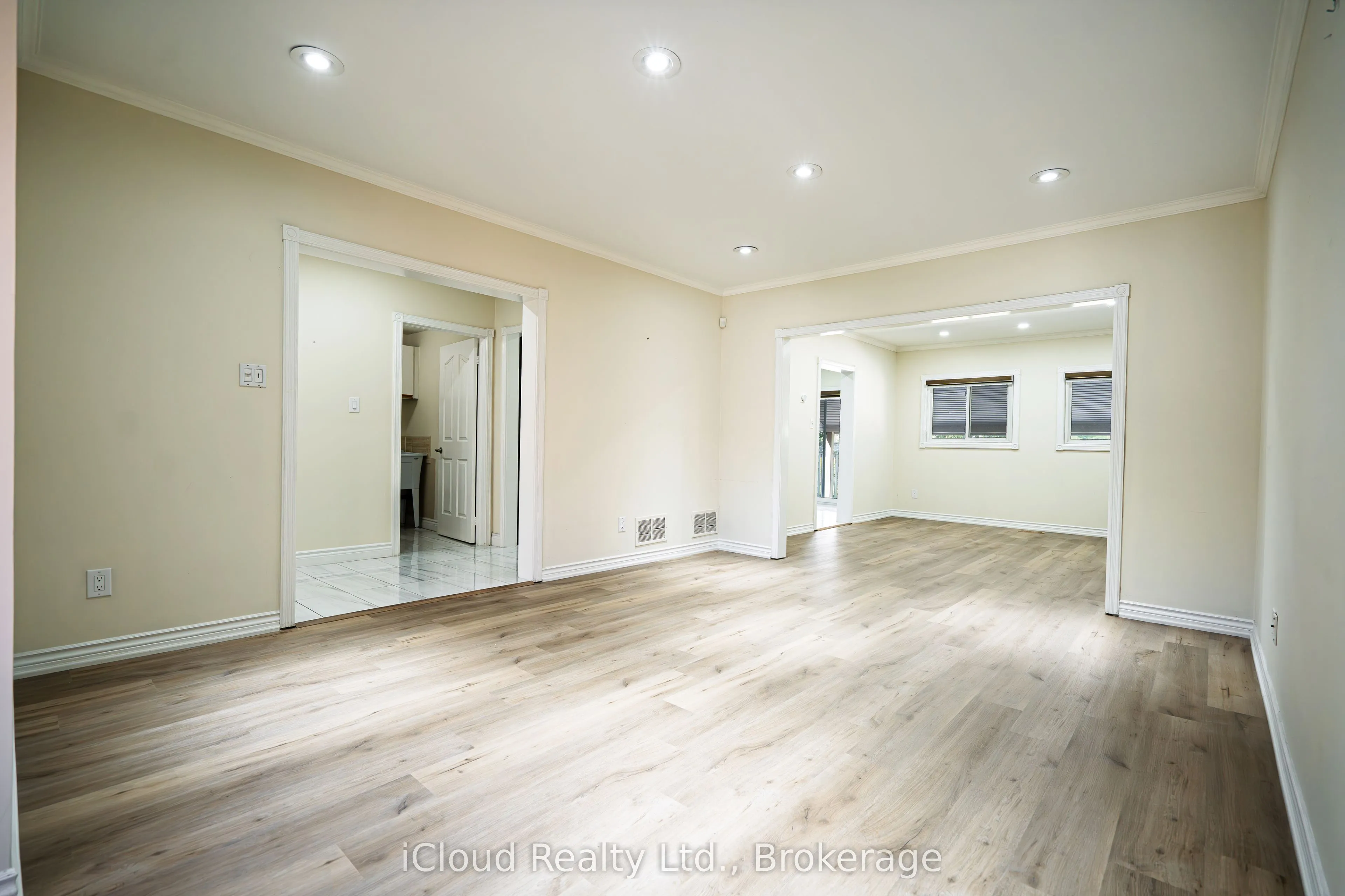 80 Venice Crescent W