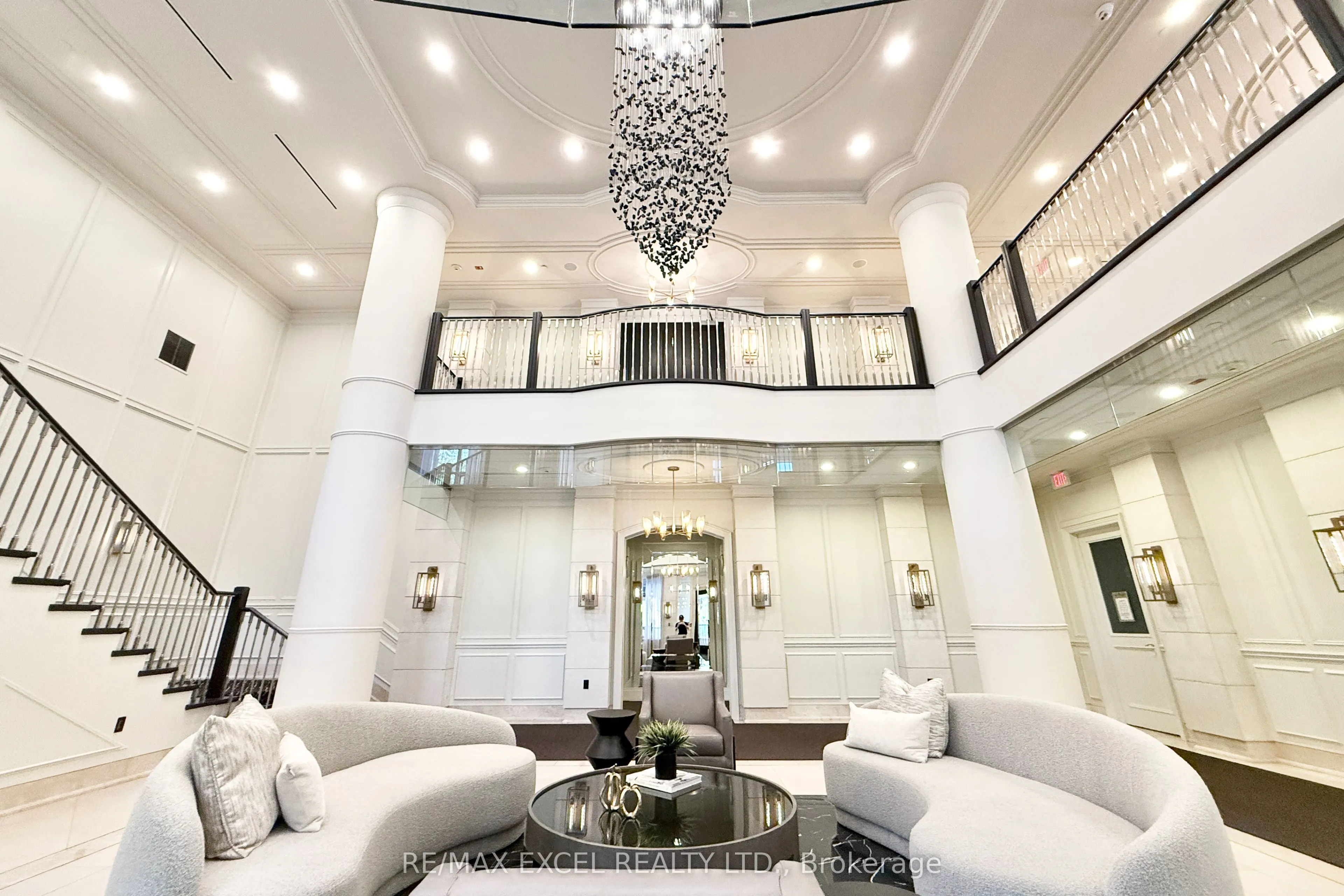 10101 Yonge Street N, #408