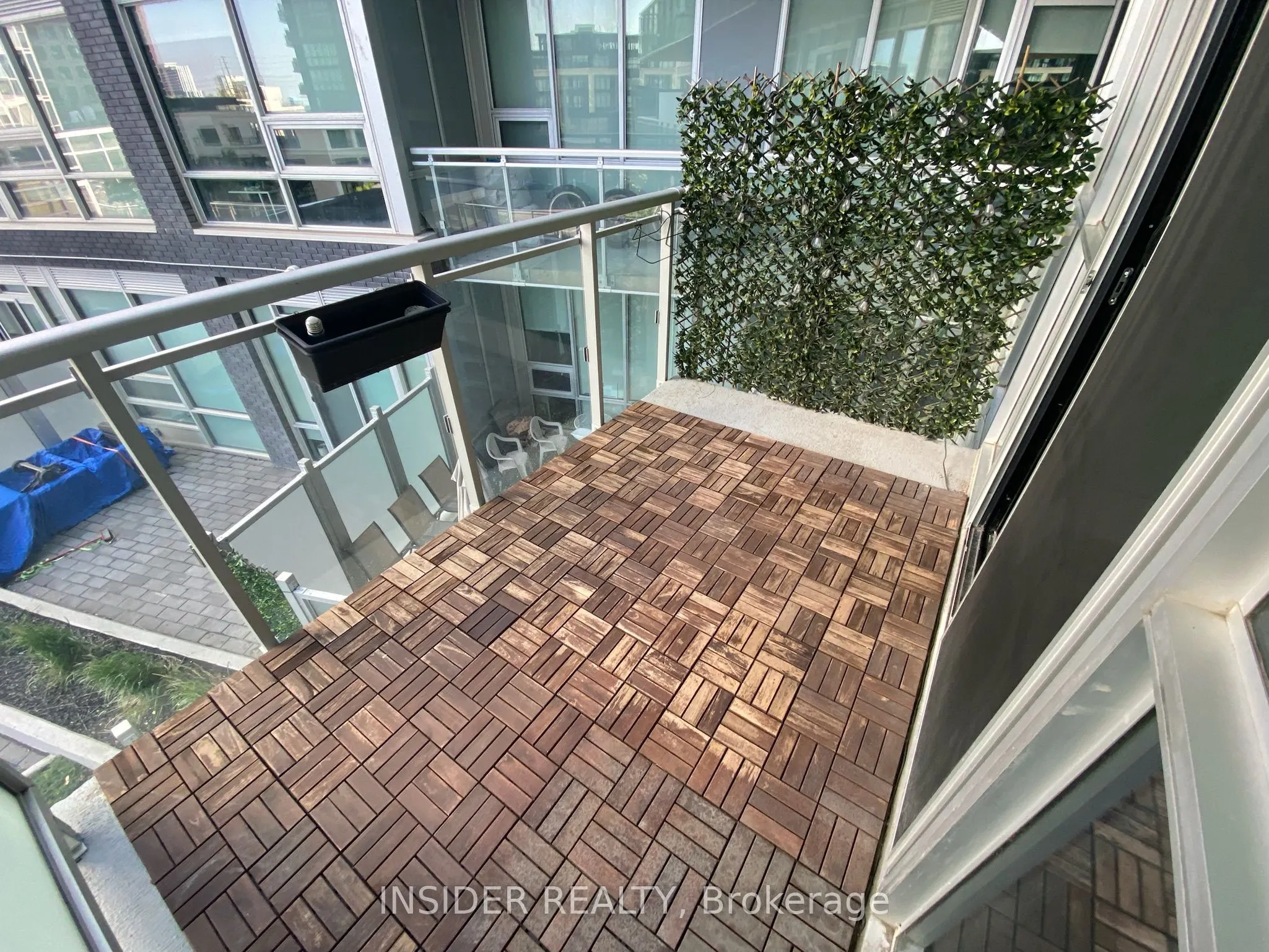2908 Highway 7 Avenue W, #306