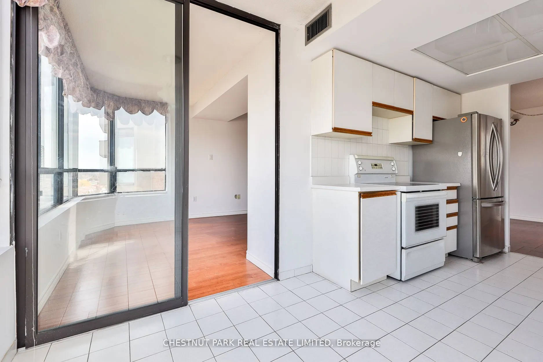 7601 Bathurst Street, #1109