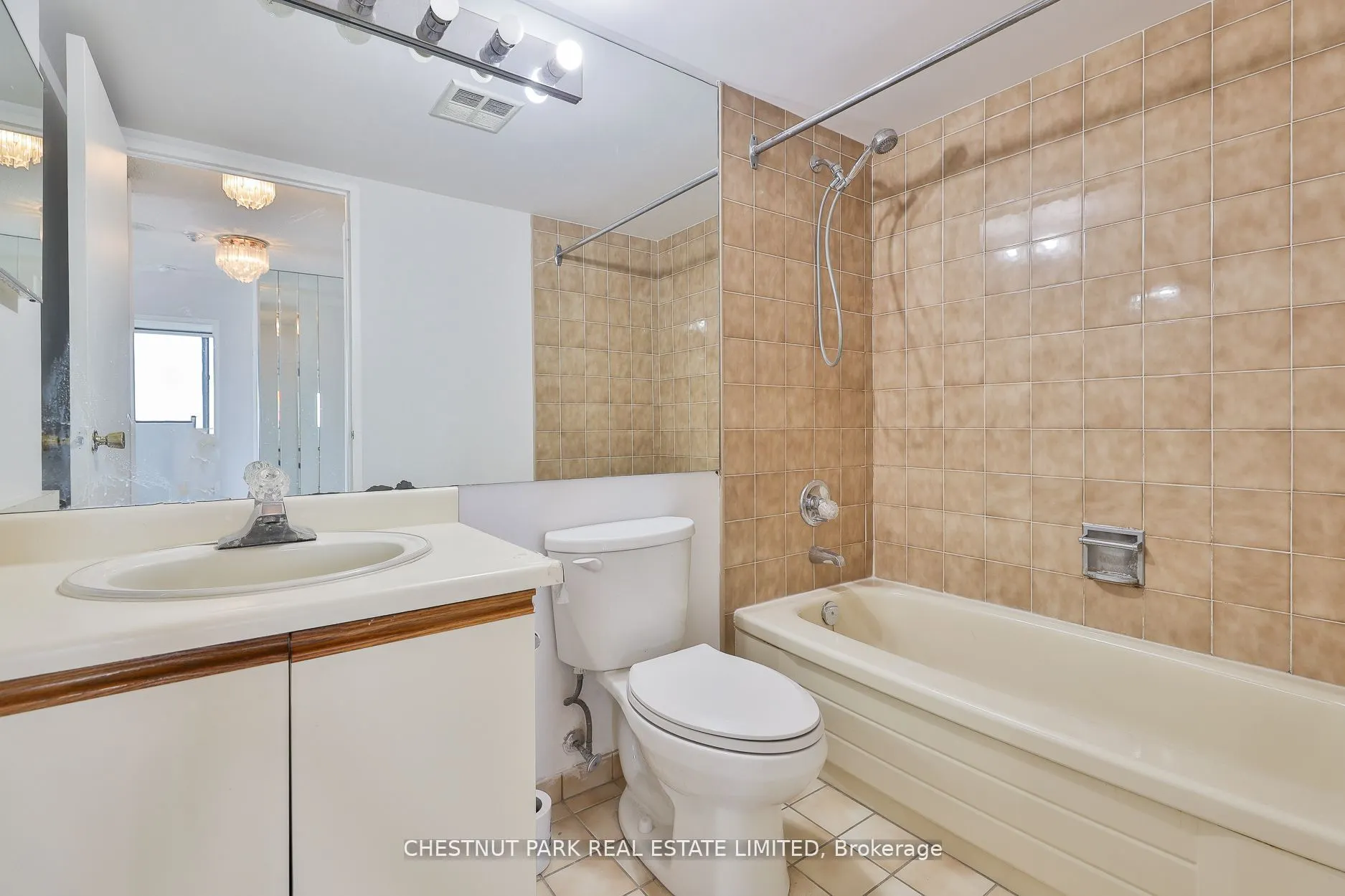 7601 Bathurst Street, #1109
