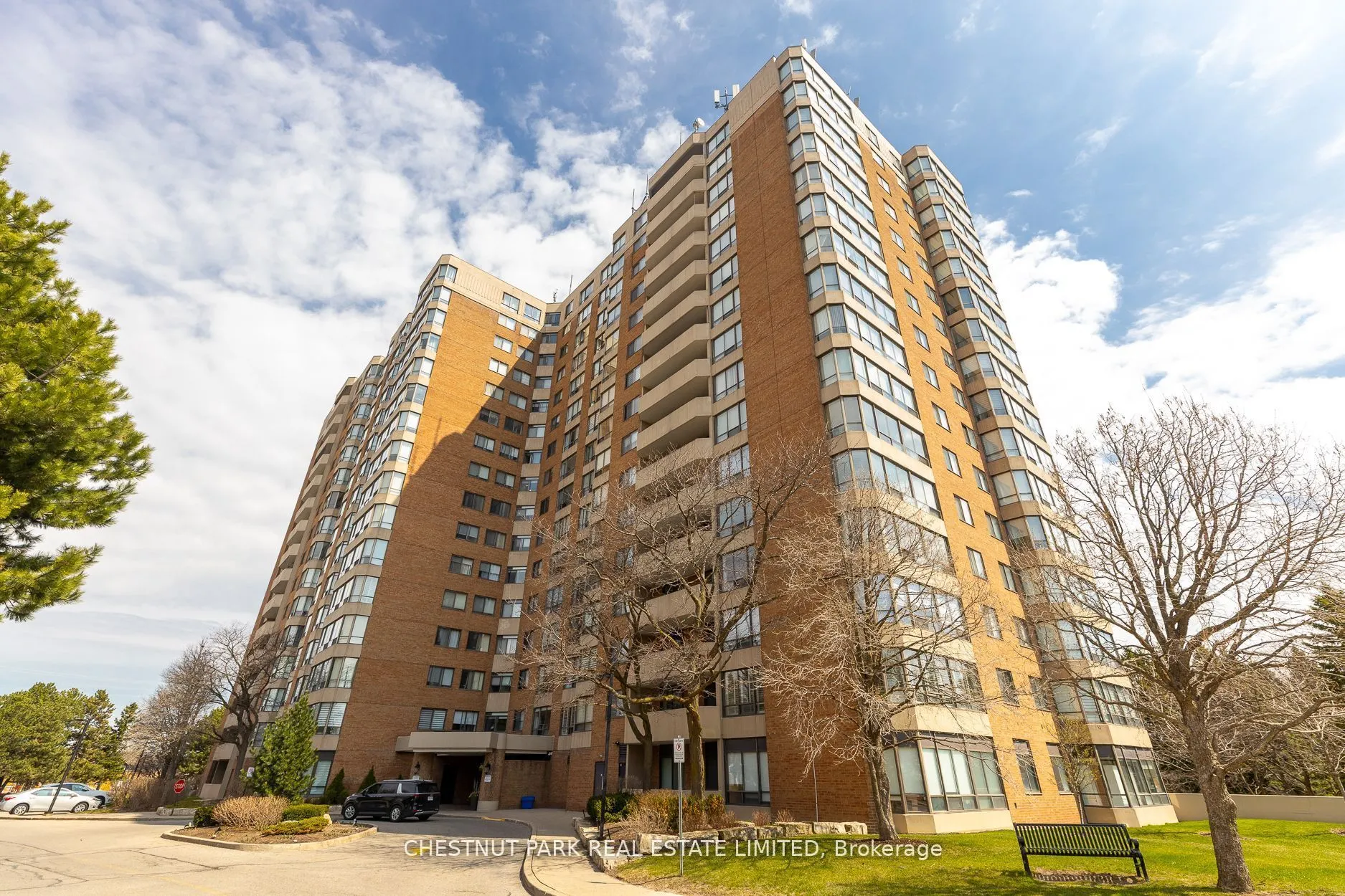 7601 Bathurst Street, #1109